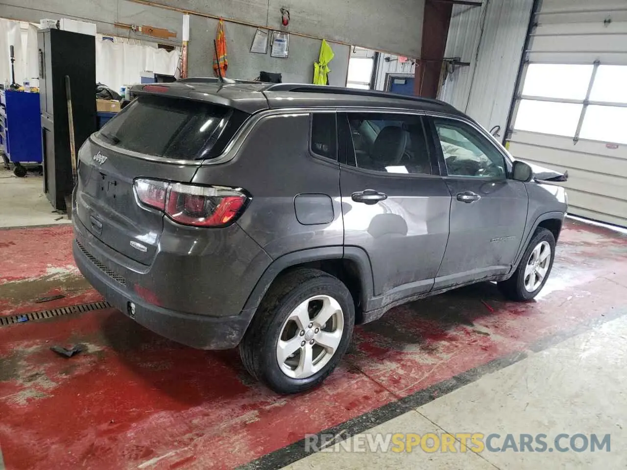 3 Photograph of a damaged car 3C4NJDBB7KT806934 JEEP COMPASS 2019