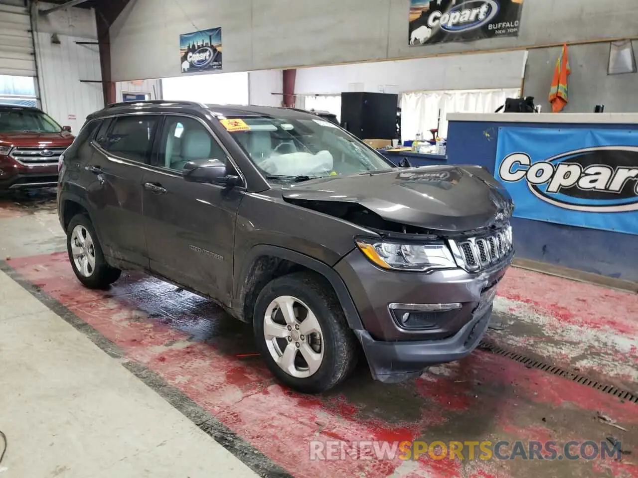 4 Photograph of a damaged car 3C4NJDBB7KT806934 JEEP COMPASS 2019