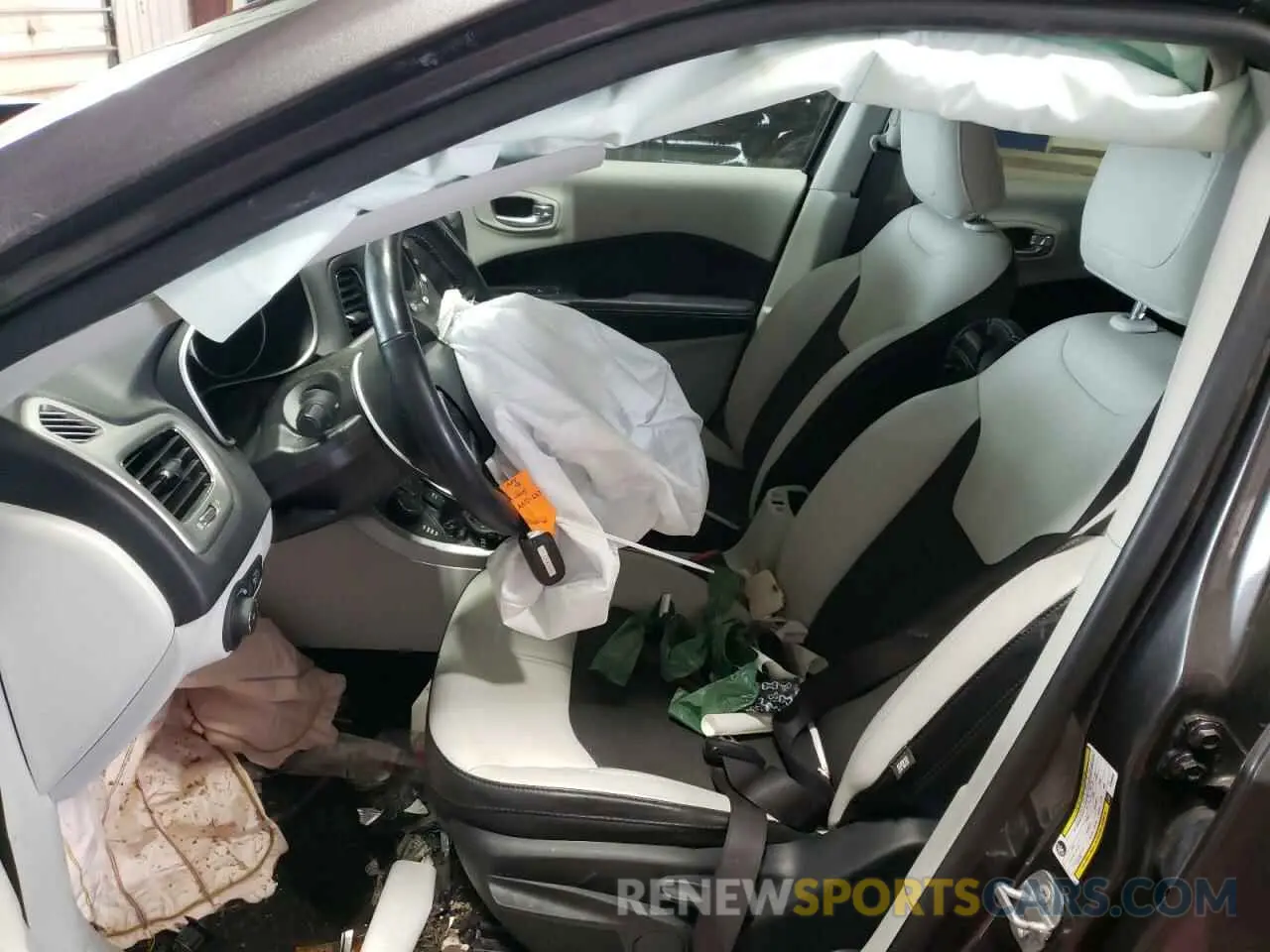 7 Photograph of a damaged car 3C4NJDBB7KT806934 JEEP COMPASS 2019