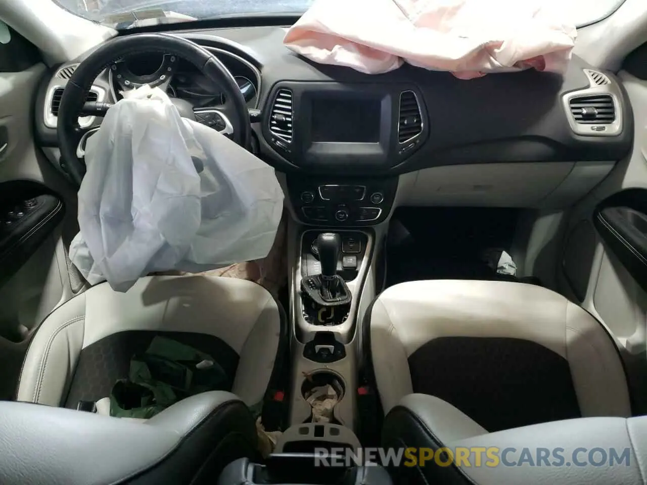 8 Photograph of a damaged car 3C4NJDBB7KT806934 JEEP COMPASS 2019