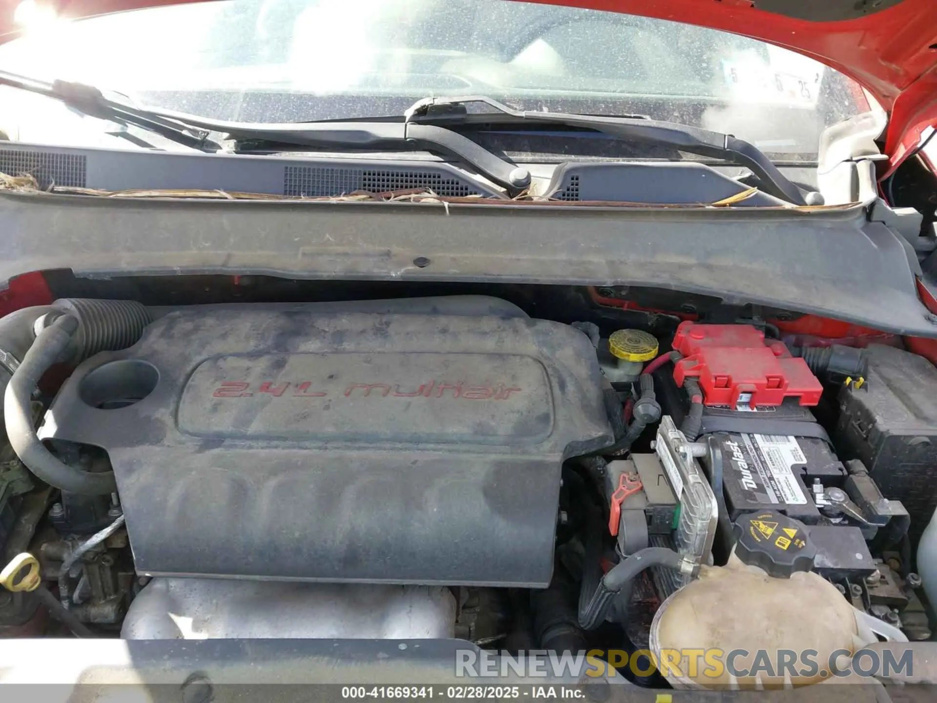 10 Photograph of a damaged car 3C4NJDBB7KT828772 JEEP COMPASS 2019