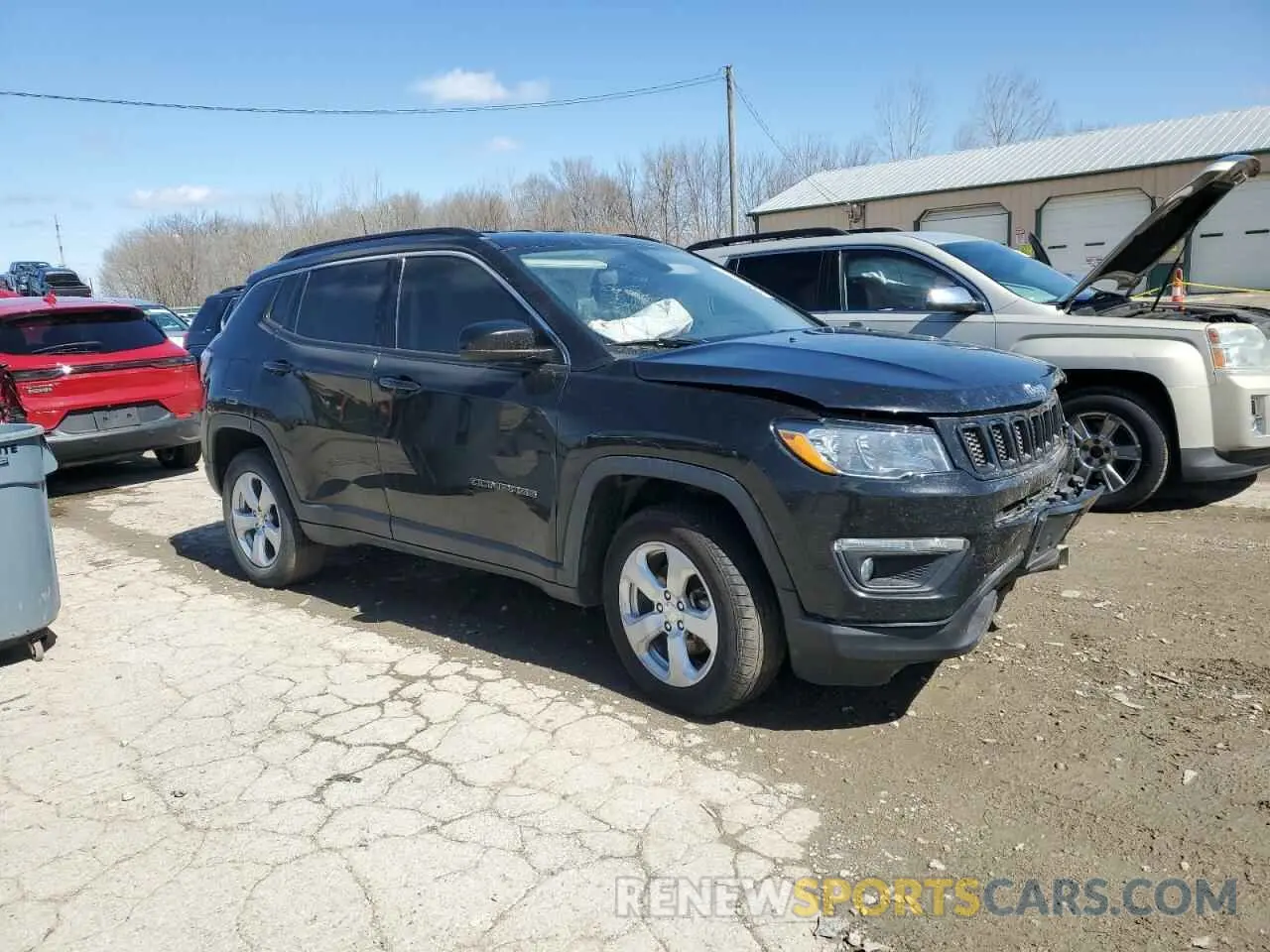 4 Photograph of a damaged car 3C4NJDBB7KT847886 JEEP COMPASS 2019