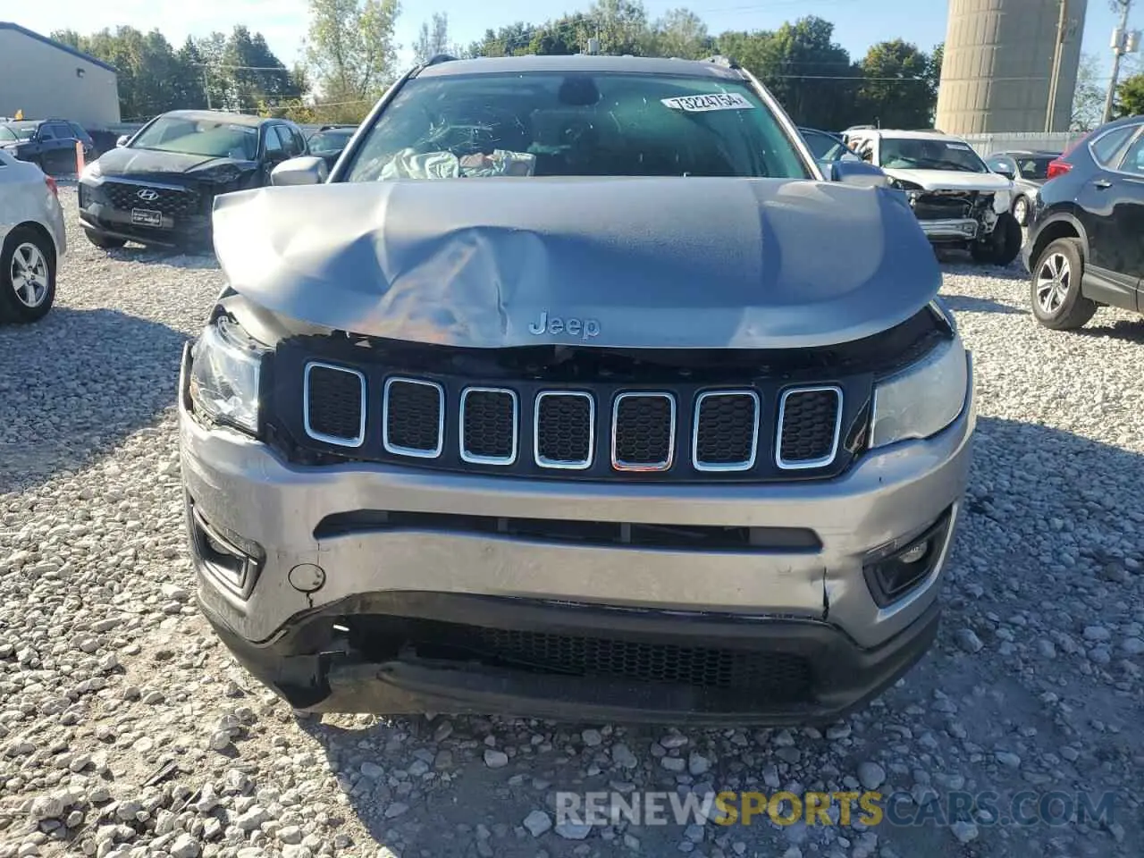 5 Photograph of a damaged car 3C4NJDBB7KT849802 JEEP COMPASS 2019