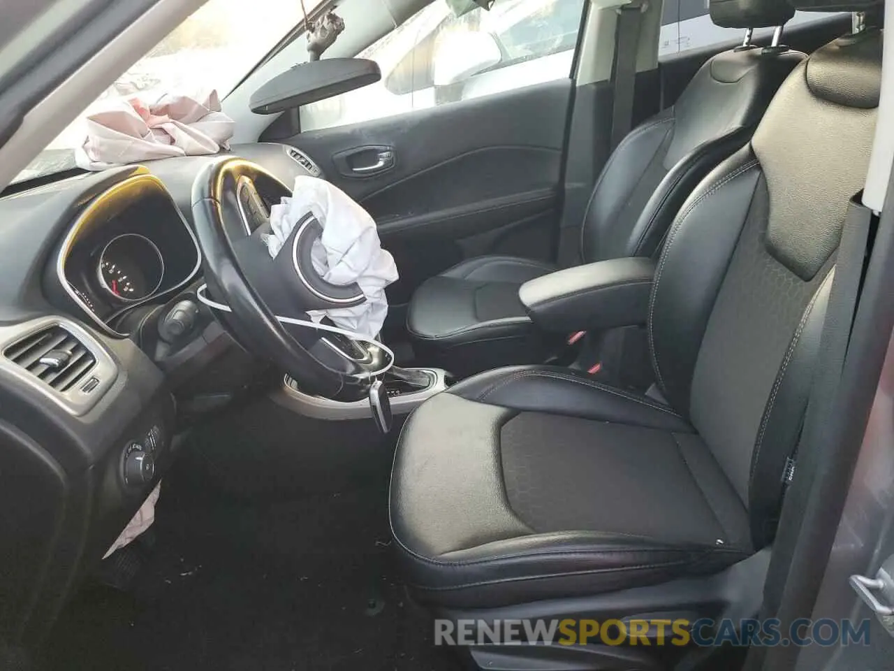 7 Photograph of a damaged car 3C4NJDBB7KT849802 JEEP COMPASS 2019