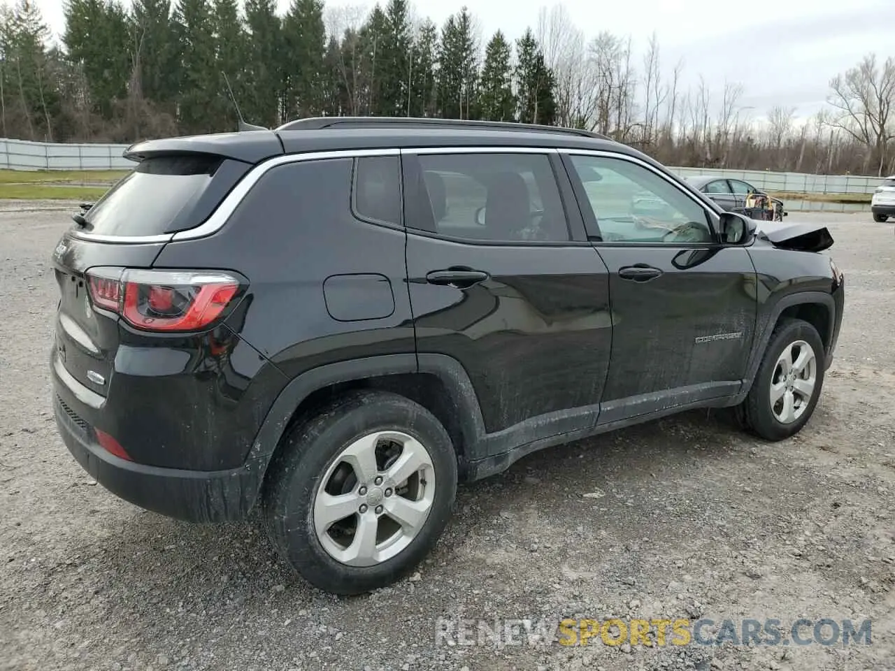 3 Photograph of a damaged car 3C4NJDBB8KT599275 JEEP COMPASS 2019