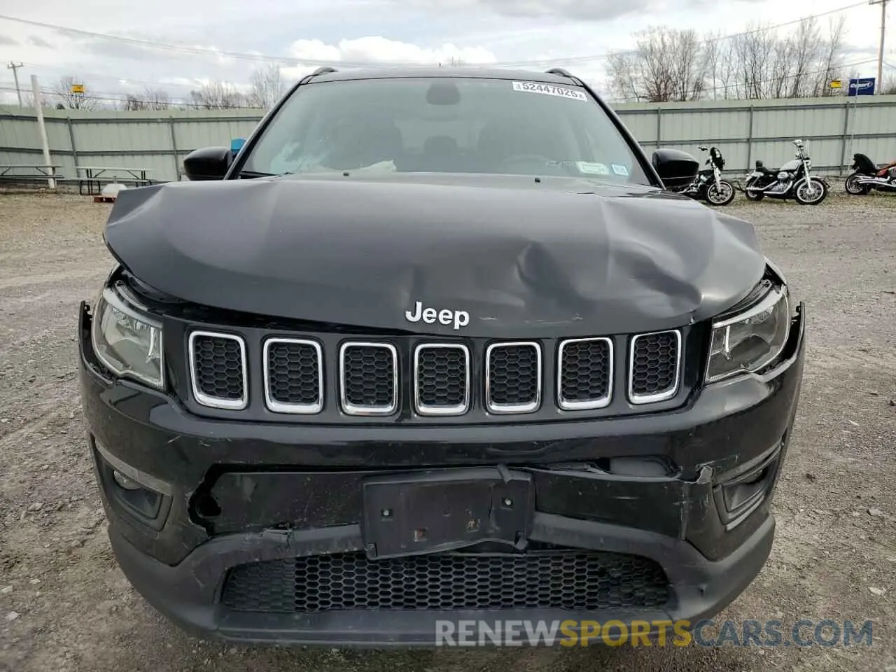 5 Photograph of a damaged car 3C4NJDBB8KT599275 JEEP COMPASS 2019