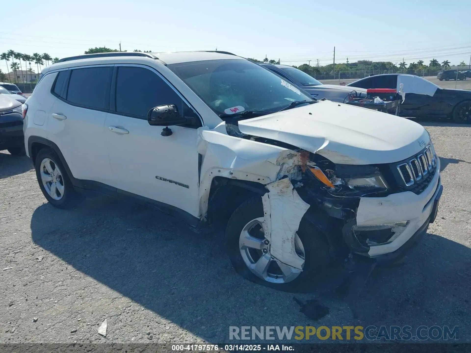 1 Photograph of a damaged car 3C4NJDBB8KT678378 JEEP COMPASS 2019
