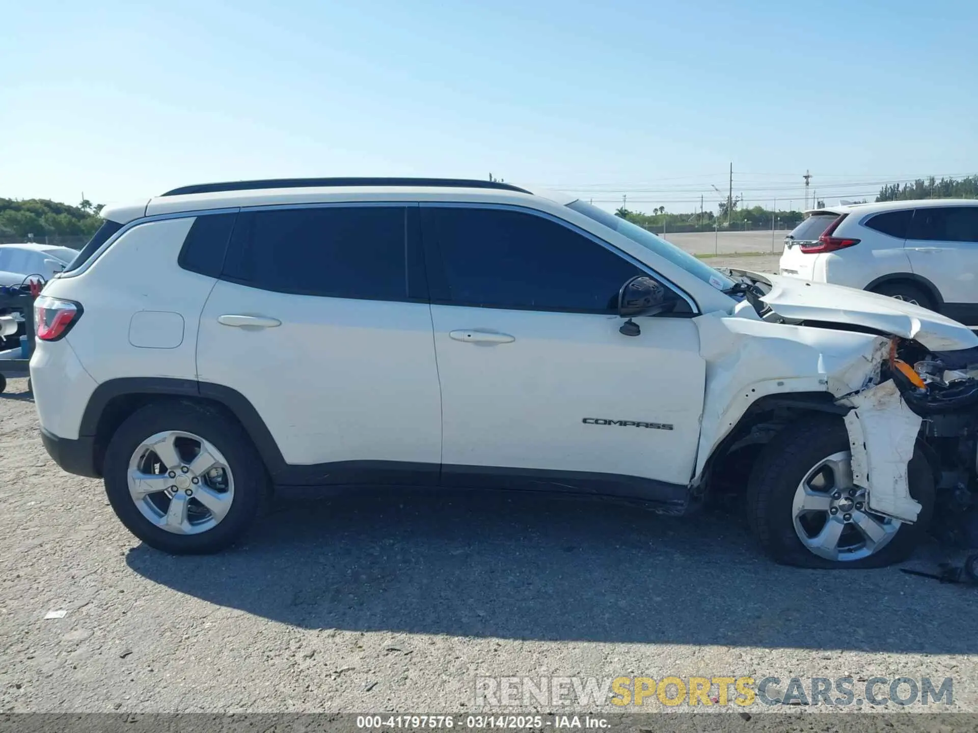 12 Photograph of a damaged car 3C4NJDBB8KT678378 JEEP COMPASS 2019