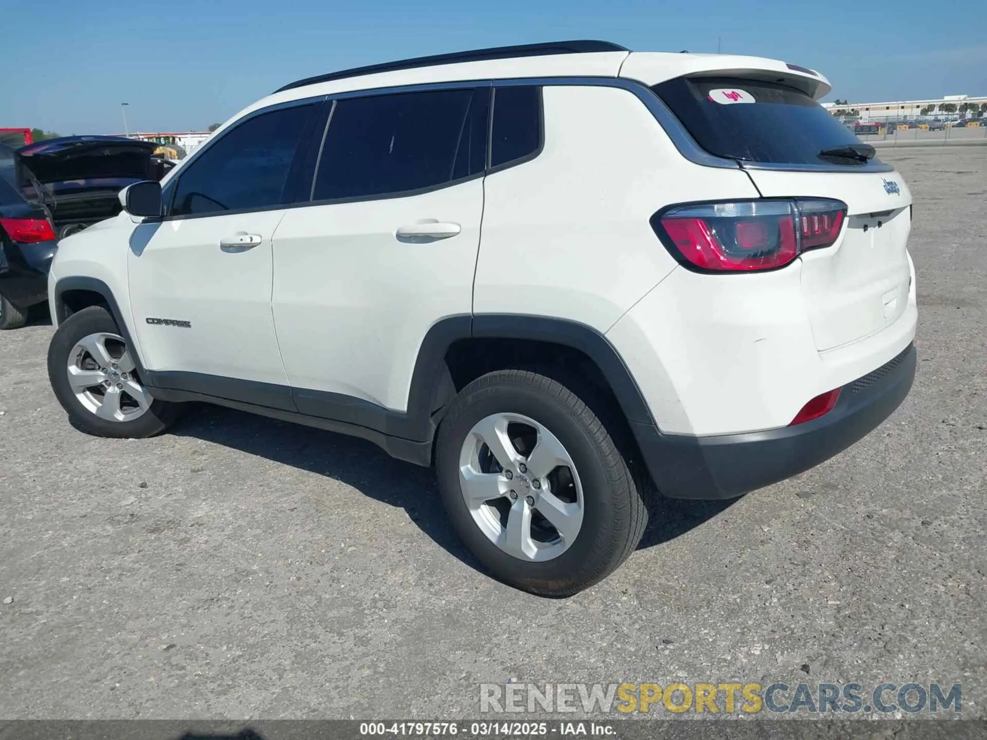 3 Photograph of a damaged car 3C4NJDBB8KT678378 JEEP COMPASS 2019