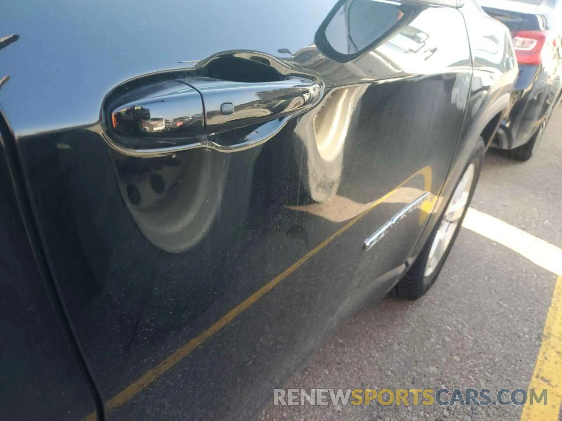 17 Photograph of a damaged car 3C4NJDBB8KT679742 JEEP COMPASS 2019