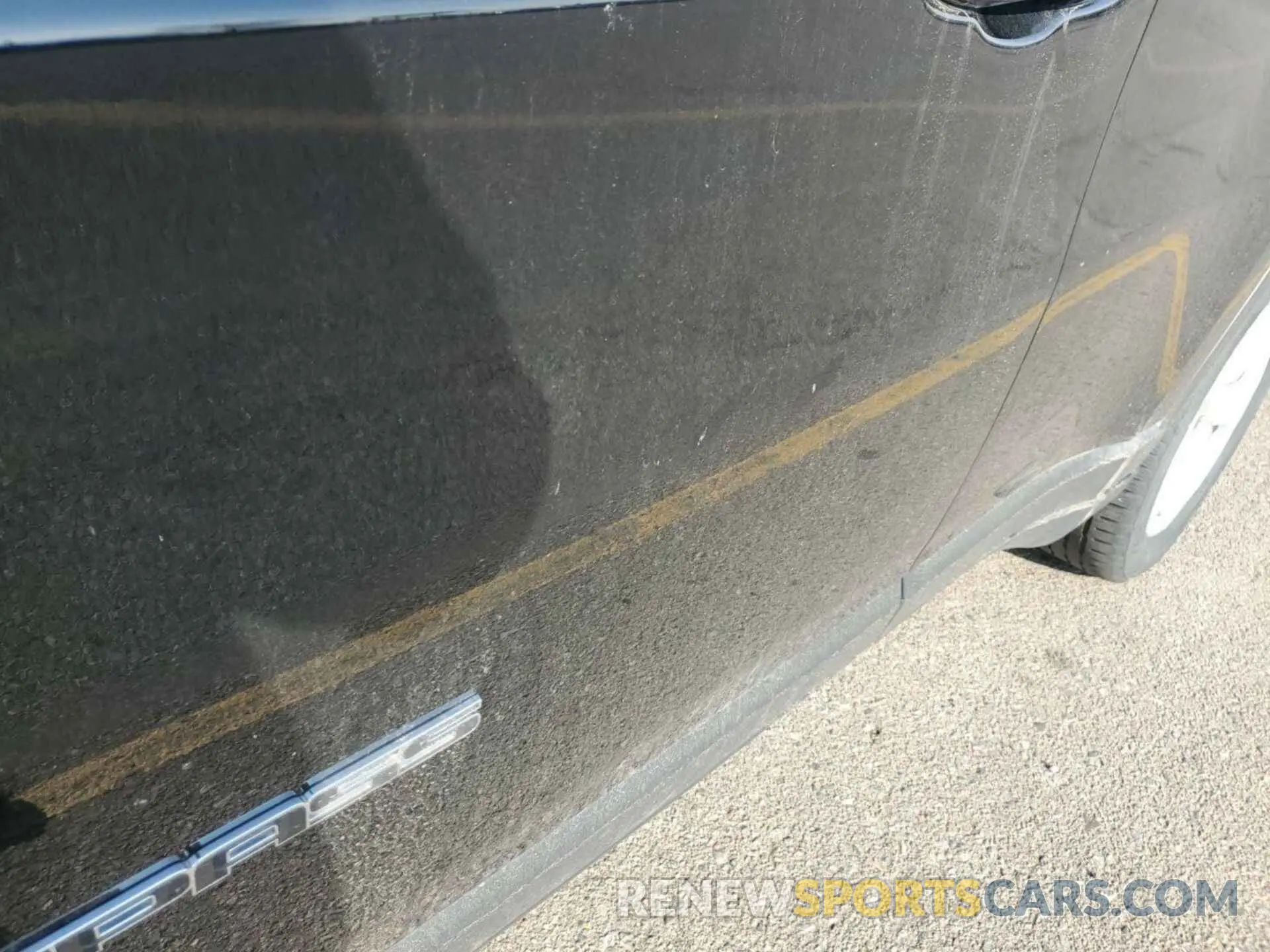8 Photograph of a damaged car 3C4NJDBB8KT679742 JEEP COMPASS 2019