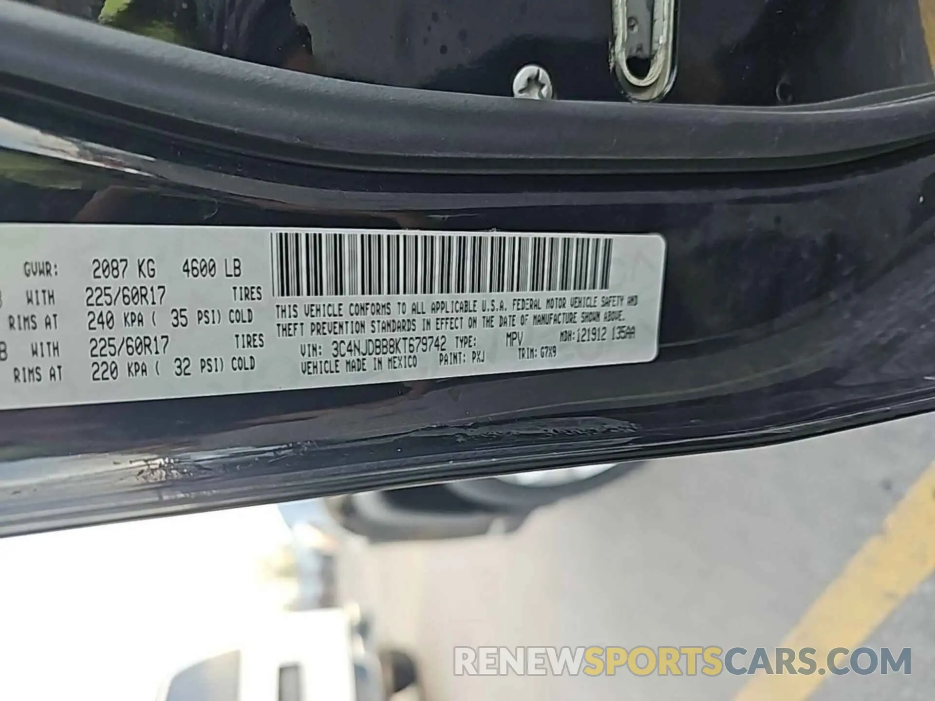 9 Photograph of a damaged car 3C4NJDBB8KT679742 JEEP COMPASS 2019
