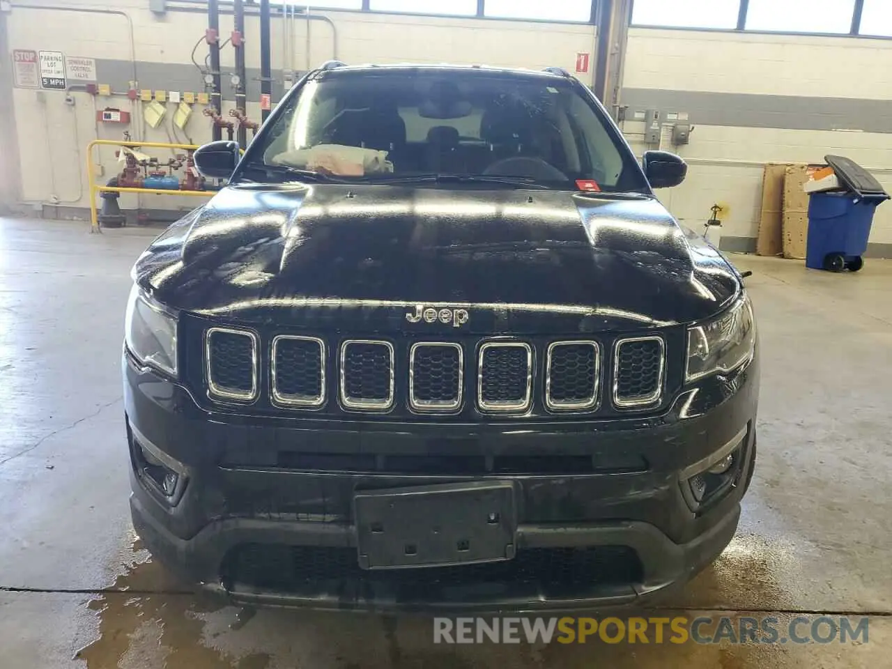5 Photograph of a damaged car 3C4NJDBB8KT786726 JEEP COMPASS 2019