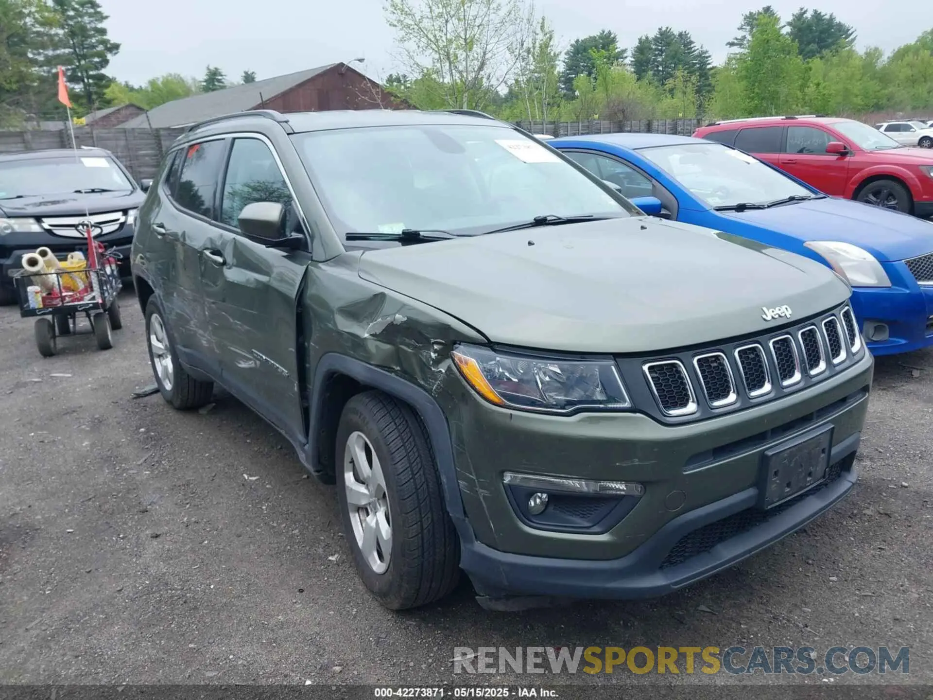 13 Photograph of a damaged car 3C4NJDBB8KT828747 JEEP COMPASS 2019