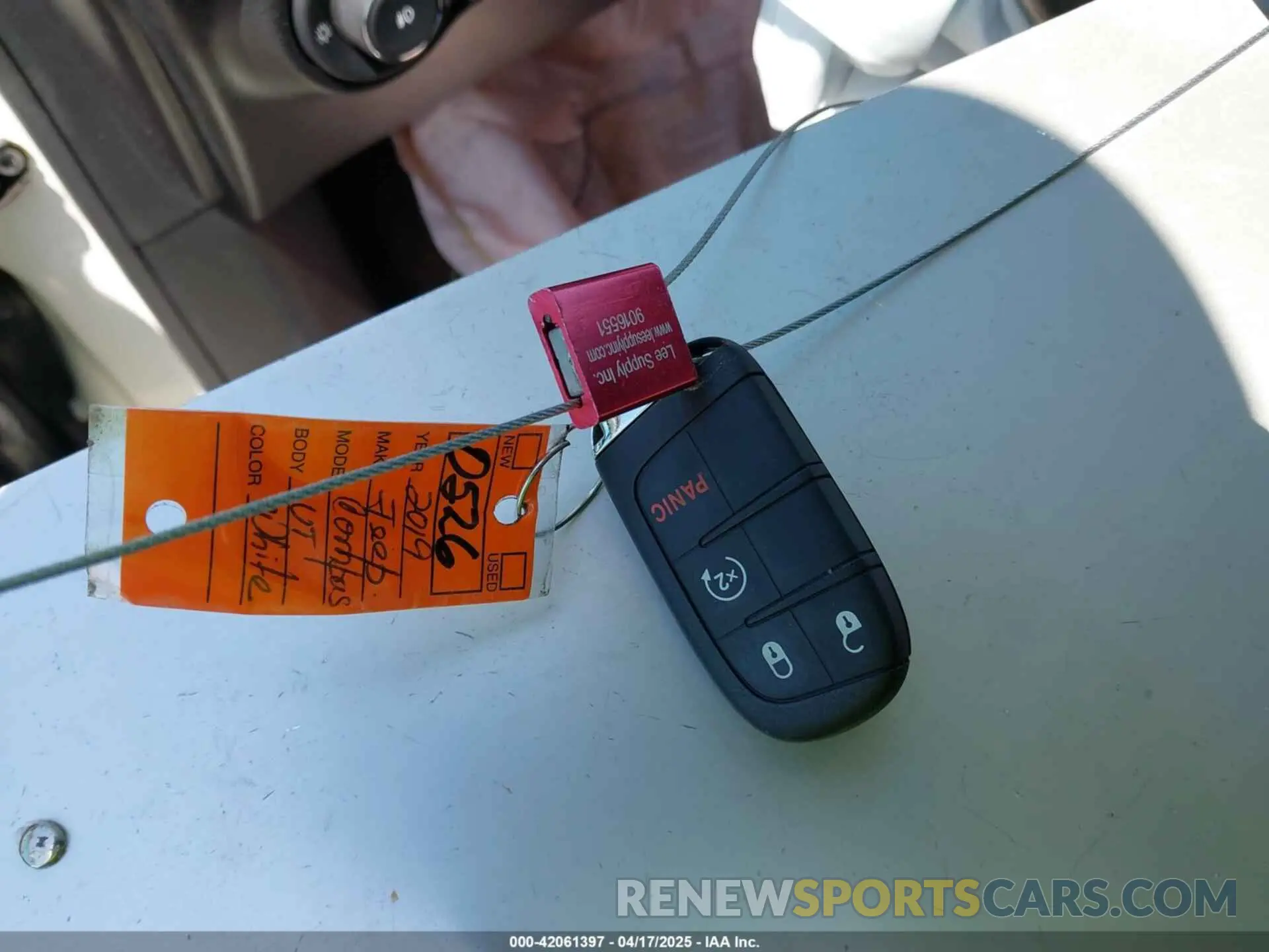 11 Photograph of a damaged car 3C4NJDBB8KT847766 JEEP COMPASS 2019