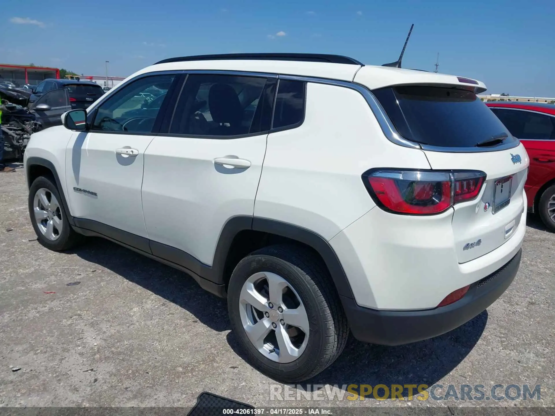 3 Photograph of a damaged car 3C4NJDBB8KT847766 JEEP COMPASS 2019
