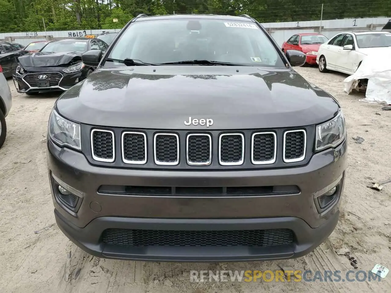 5 Photograph of a damaged car 3C4NJDBB8KT849503 JEEP COMPASS 2019