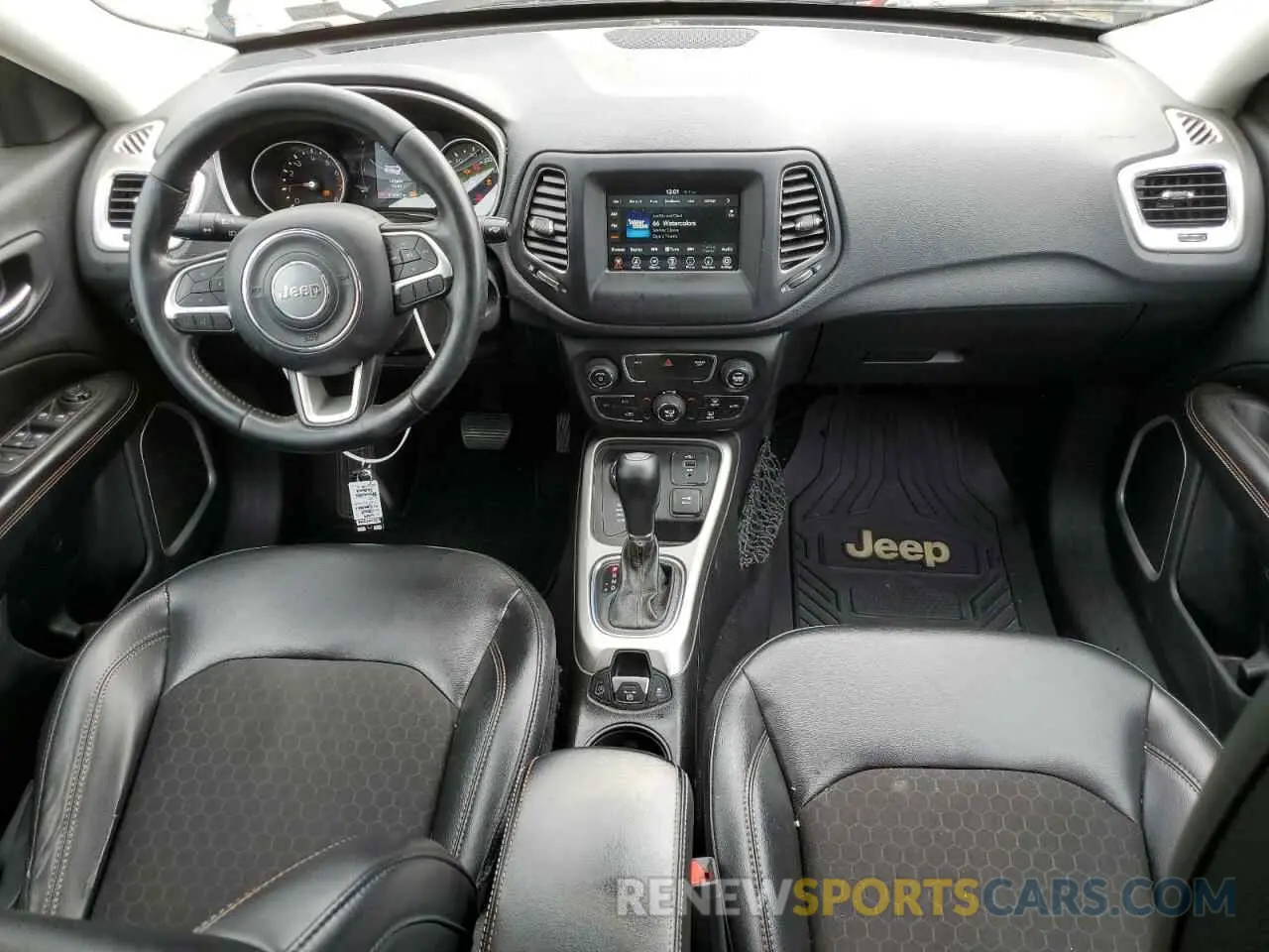 8 Photograph of a damaged car 3C4NJDBB8KT849503 JEEP COMPASS 2019