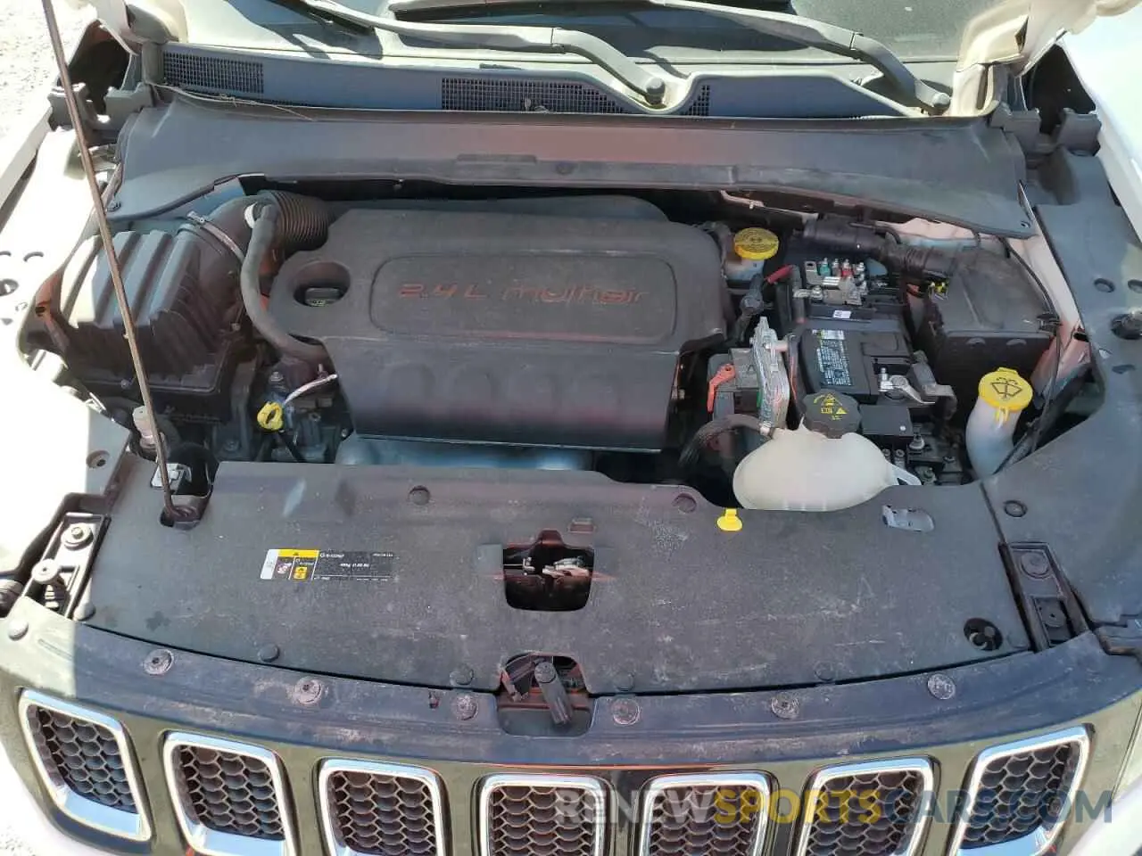 12 Photograph of a damaged car 3C4NJDBB9KT601020 JEEP COMPASS 2019
