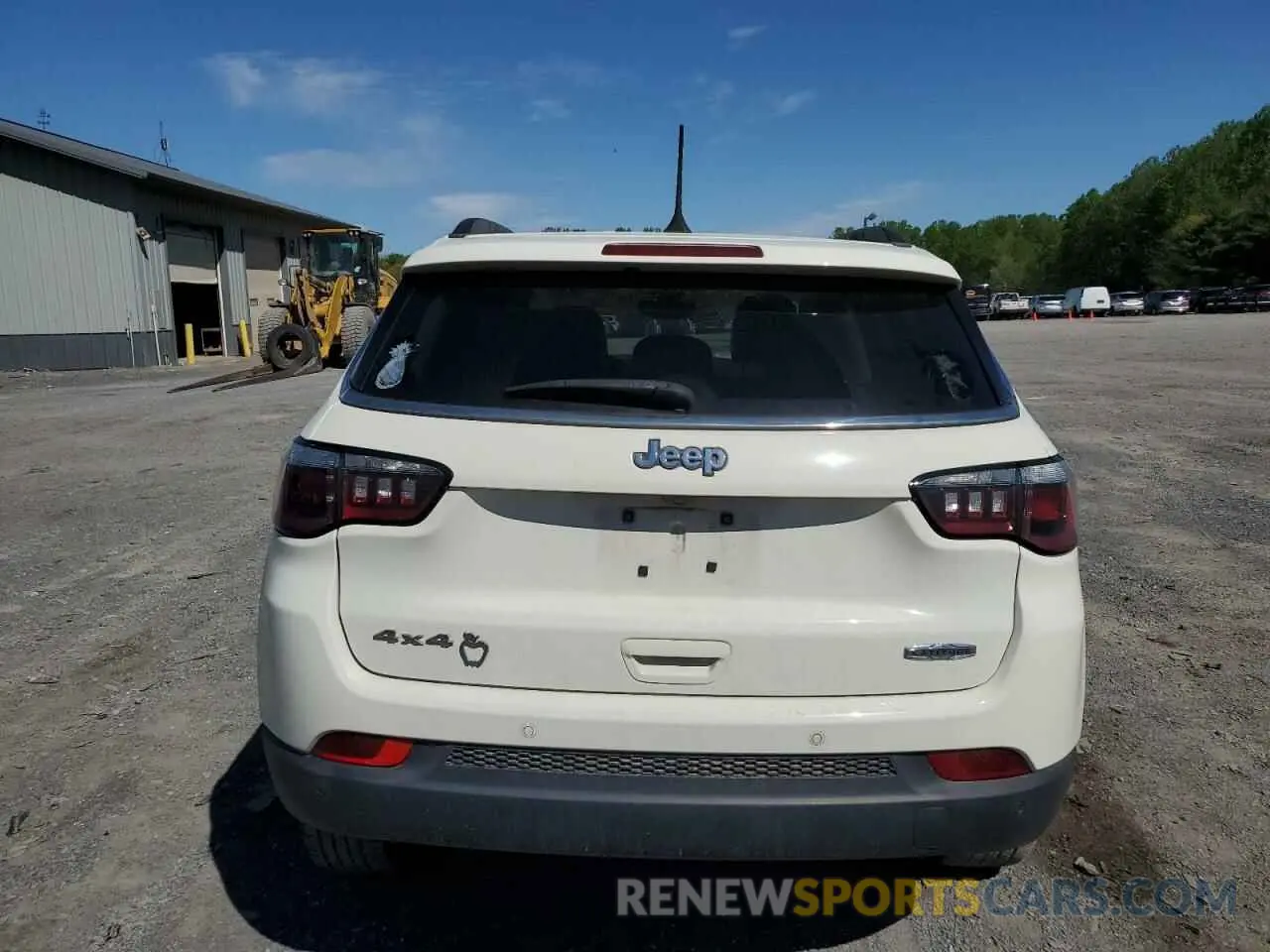 6 Photograph of a damaged car 3C4NJDBB9KT601020 JEEP COMPASS 2019