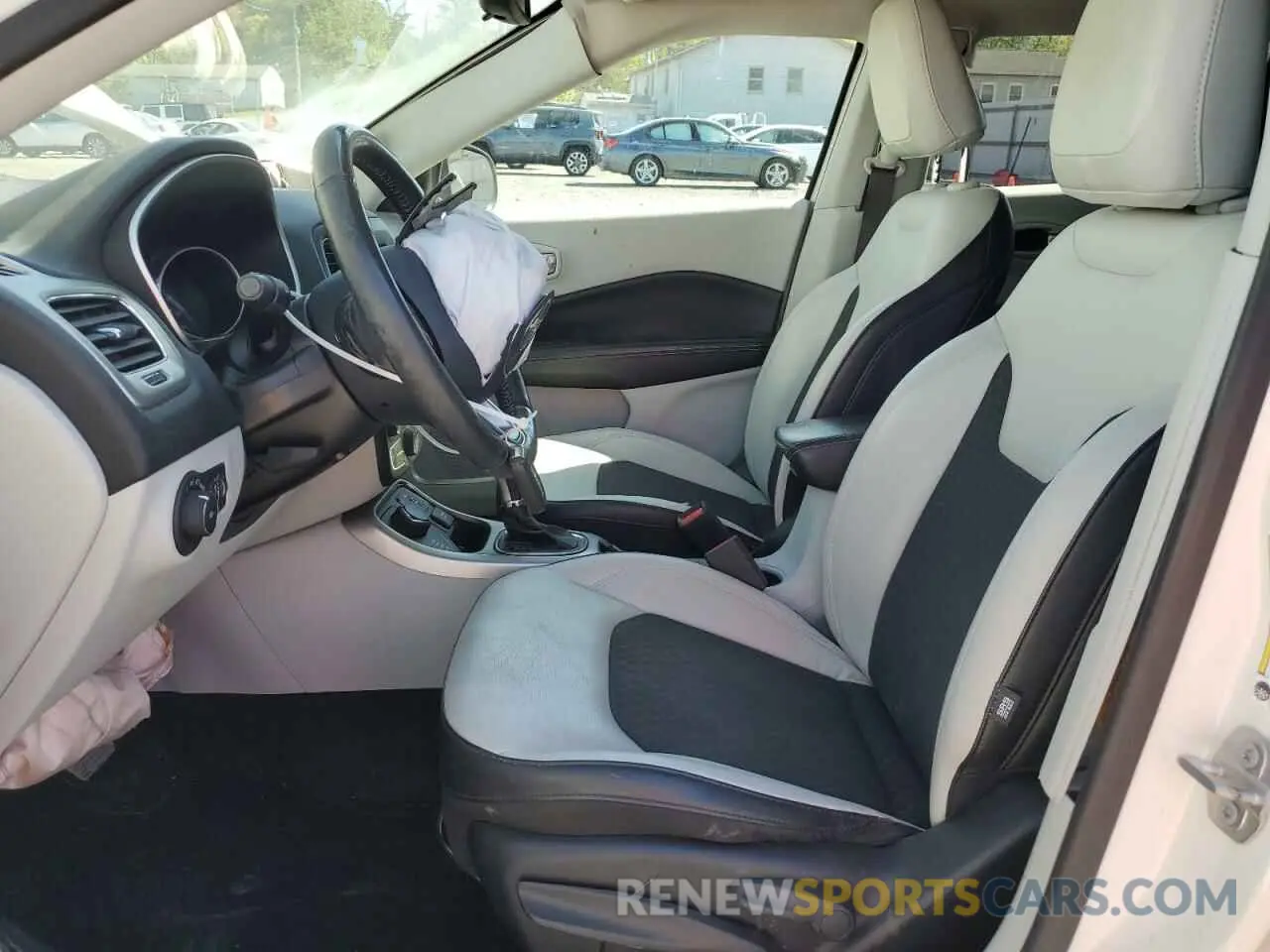 7 Photograph of a damaged car 3C4NJDBB9KT601020 JEEP COMPASS 2019