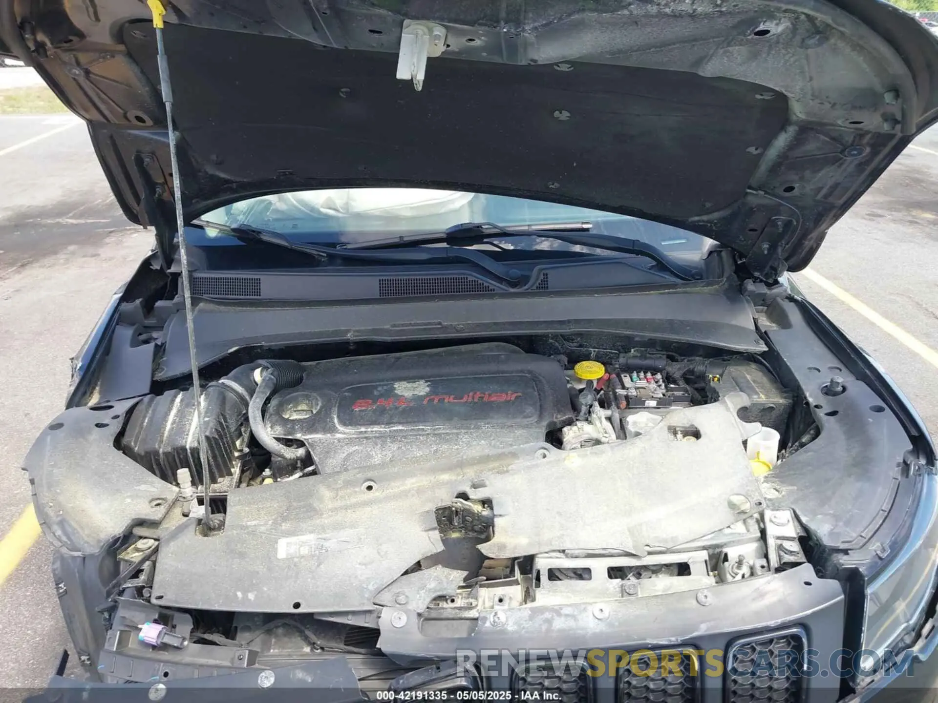 10 Photograph of a damaged car 3C4NJDBB9KT601373 JEEP COMPASS 2019