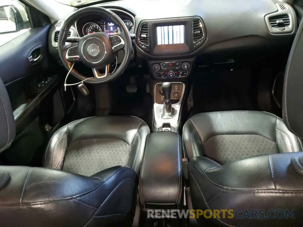 8 Photograph of a damaged car 3C4NJDBB9KT601678 JEEP COMPASS 2019
