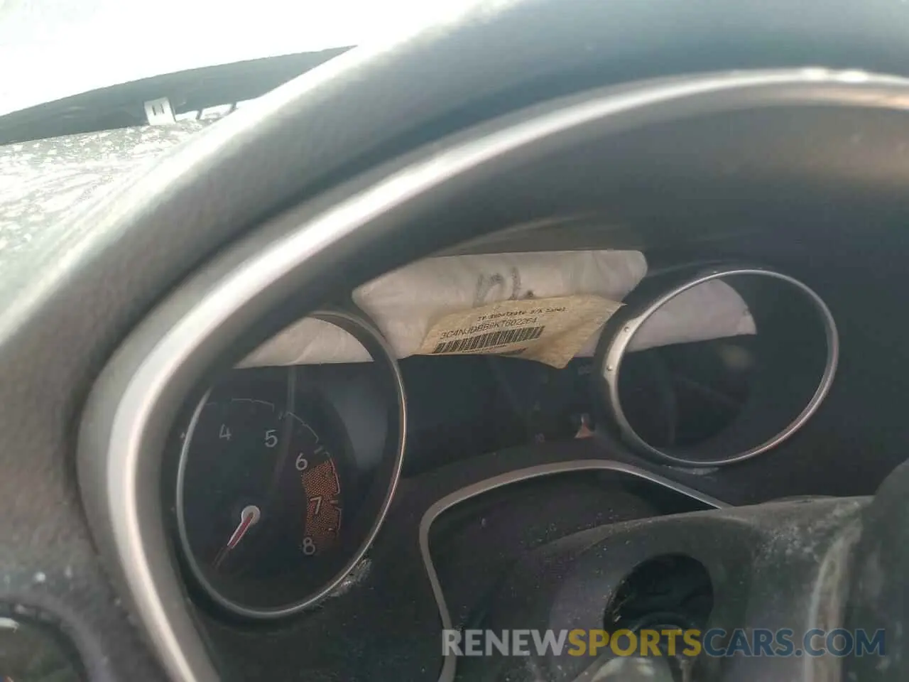 9 Photograph of a damaged car 3C4NJDBB9KT602264 JEEP COMPASS 2019