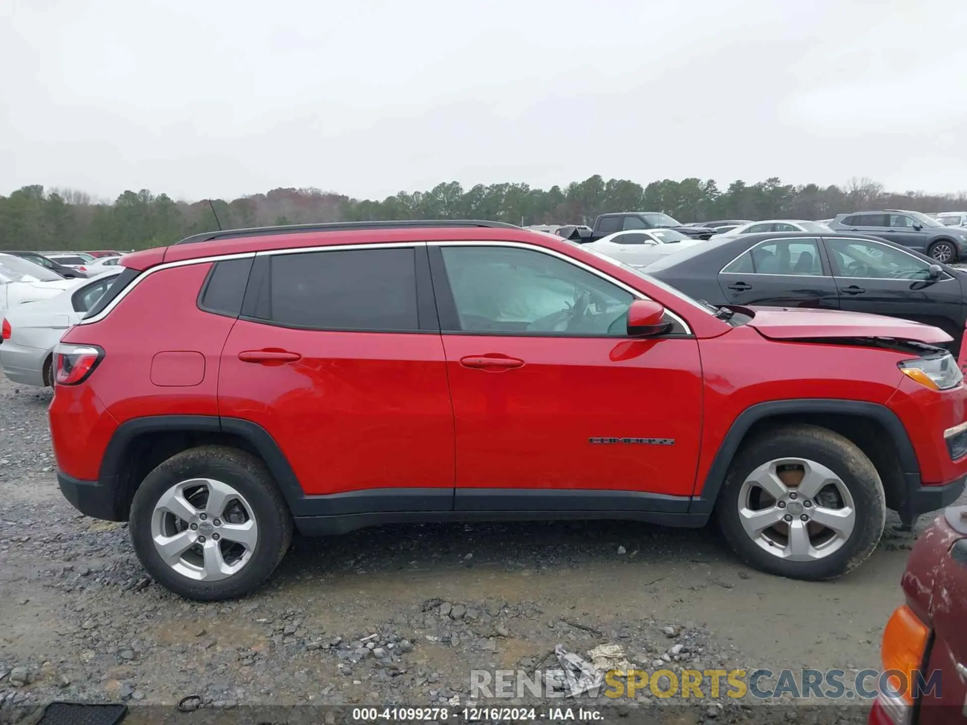 12 Photograph of a damaged car 3C4NJDBB9KT662206 JEEP COMPASS 2019