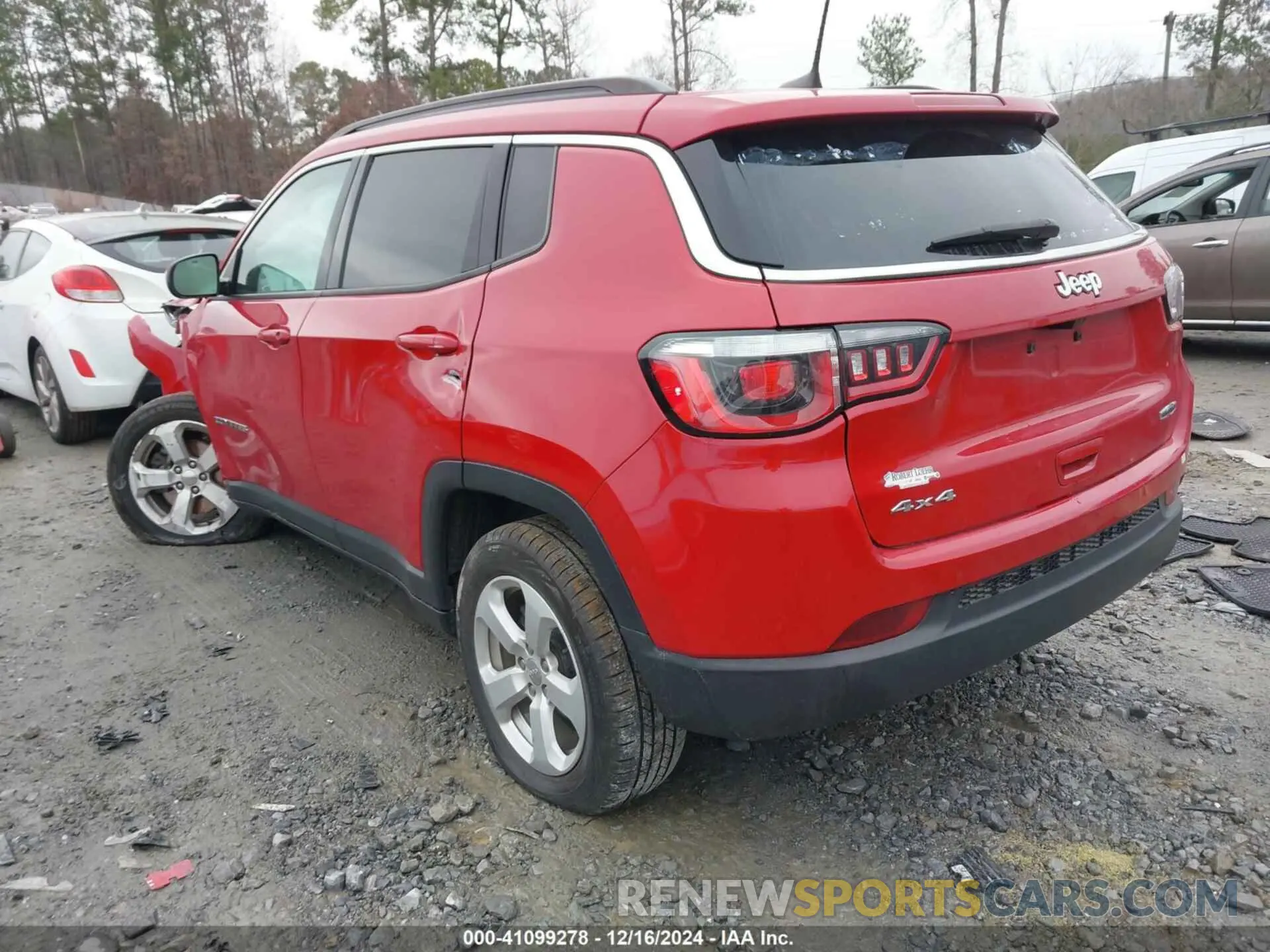 3 Photograph of a damaged car 3C4NJDBB9KT662206 JEEP COMPASS 2019