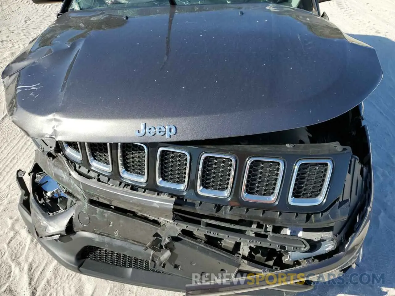 13 Photograph of a damaged car 3C4NJDBB9KT665820 JEEP COMPASS 2019