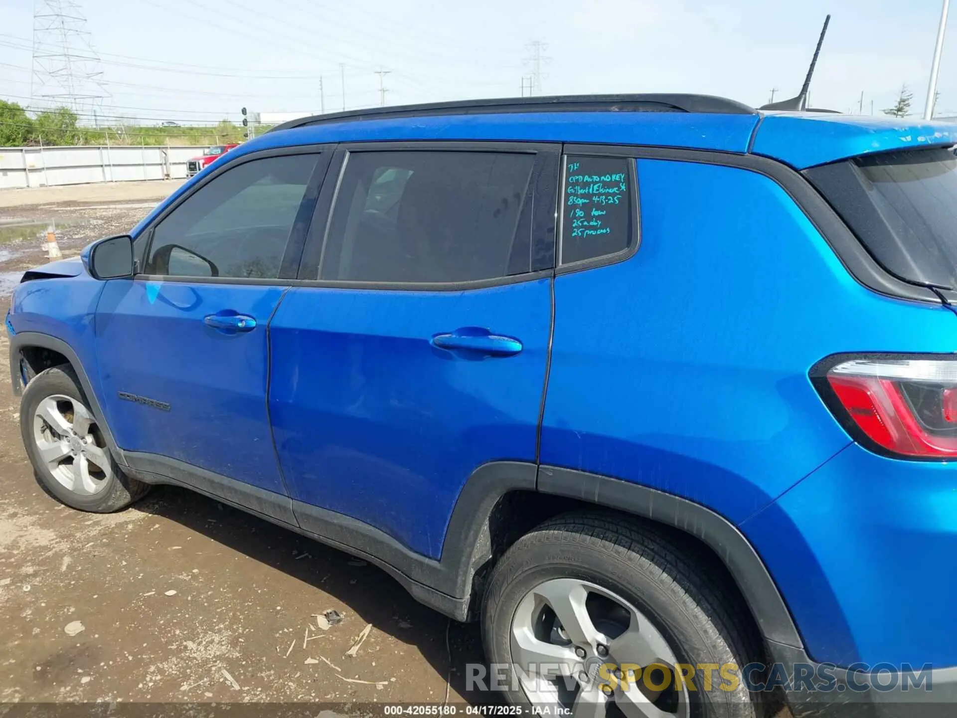 15 Photograph of a damaged car 3C4NJDBB9KT713896 JEEP COMPASS 2019
