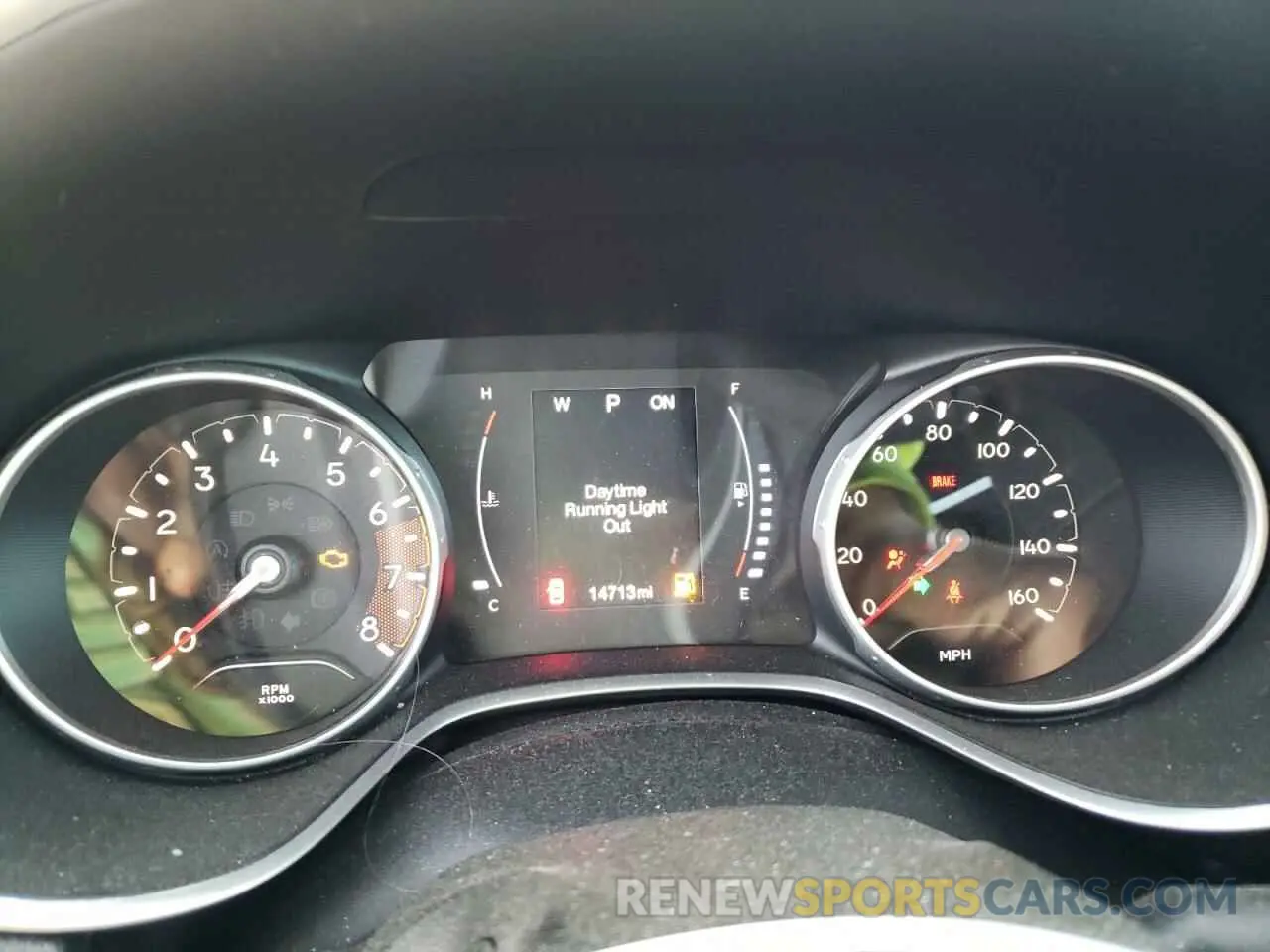 9 Photograph of a damaged car 3C4NJDBB9KT827915 JEEP COMPASS 2019