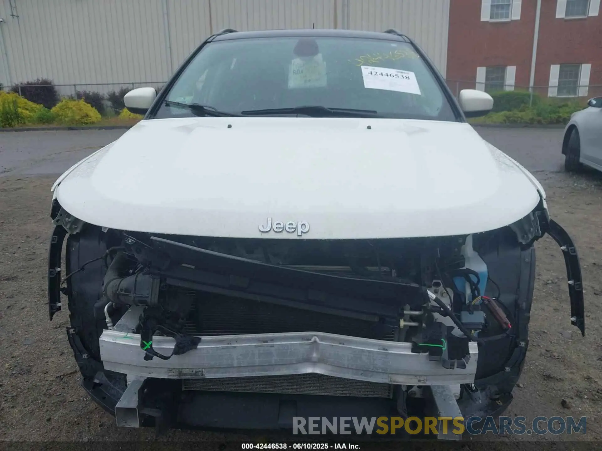 13 Photograph of a damaged car 3C4NJDBB9KT834332 JEEP COMPASS 2019
