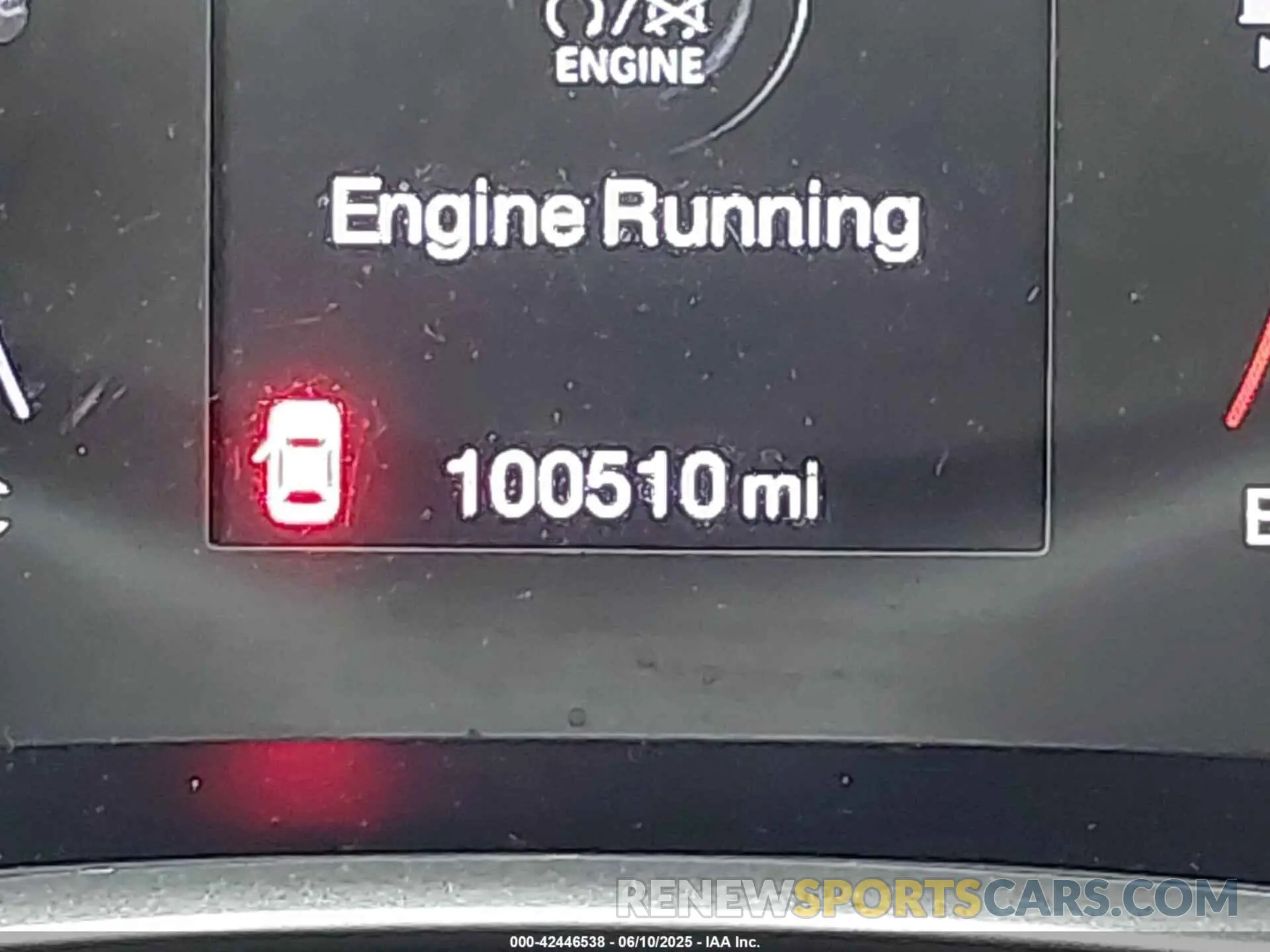 16 Photograph of a damaged car 3C4NJDBB9KT834332 JEEP COMPASS 2019