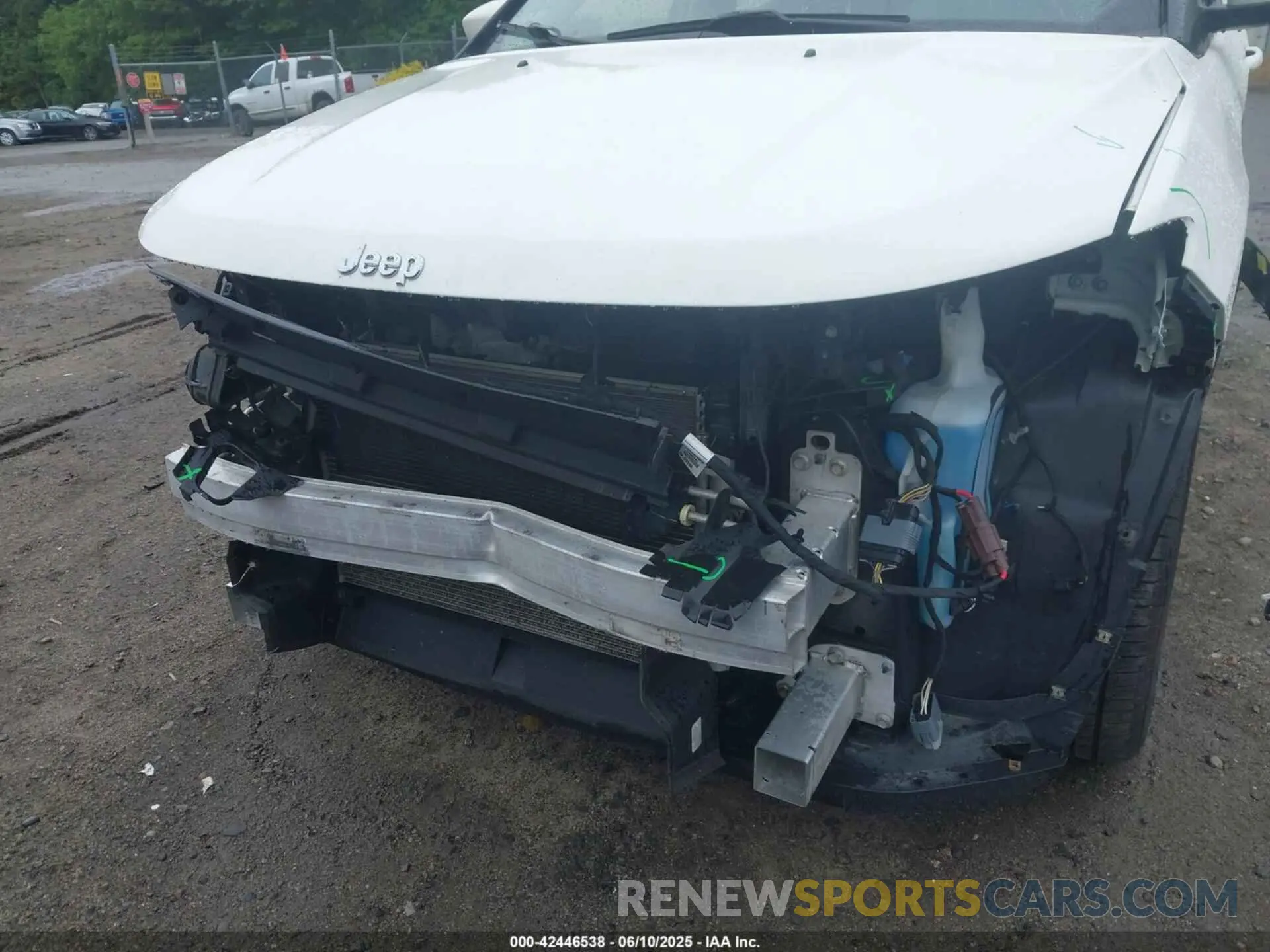 6 Photograph of a damaged car 3C4NJDBB9KT834332 JEEP COMPASS 2019