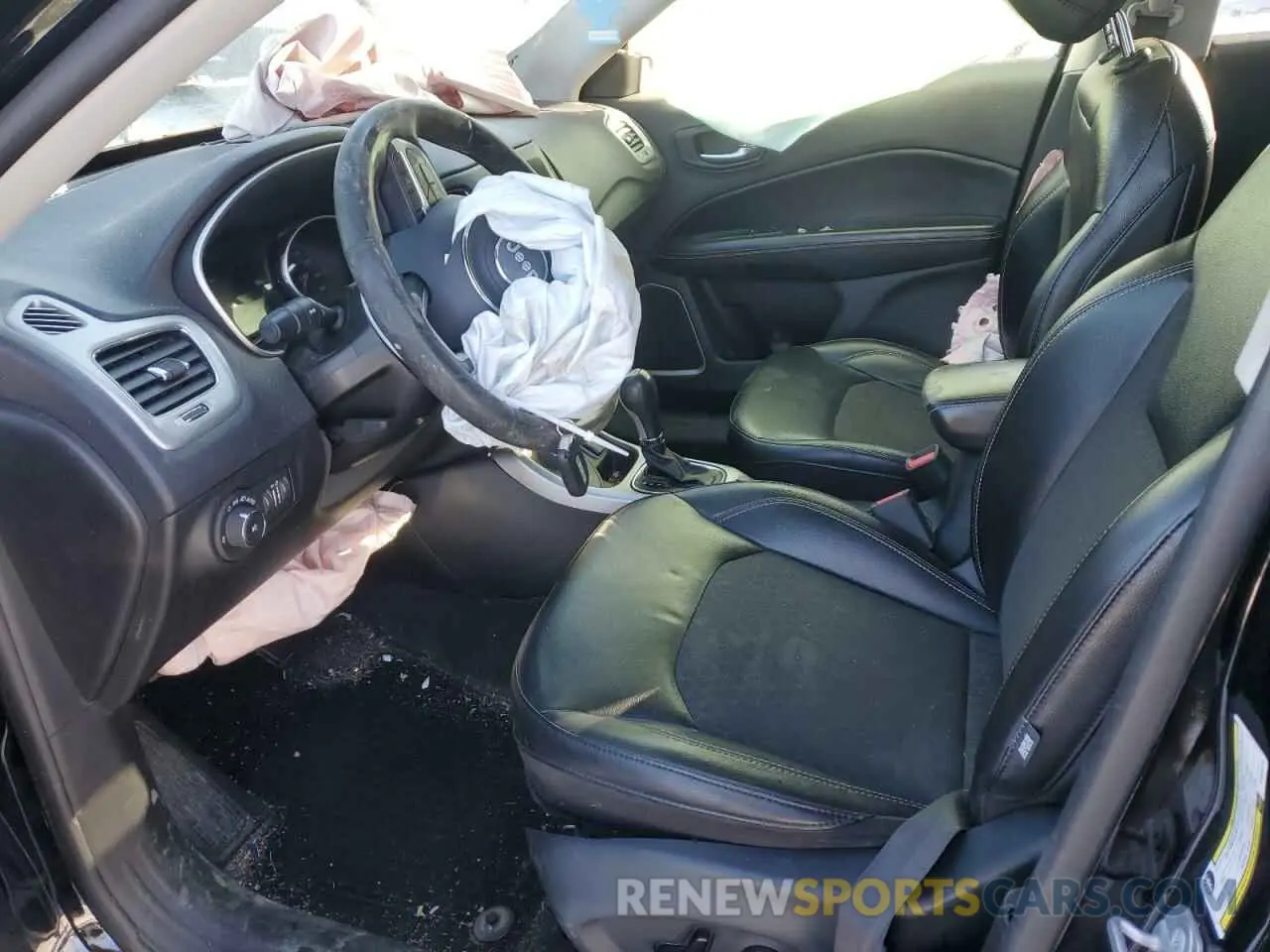 7 Photograph of a damaged car 3C4NJDBB9KT850773 JEEP COMPASS 2019