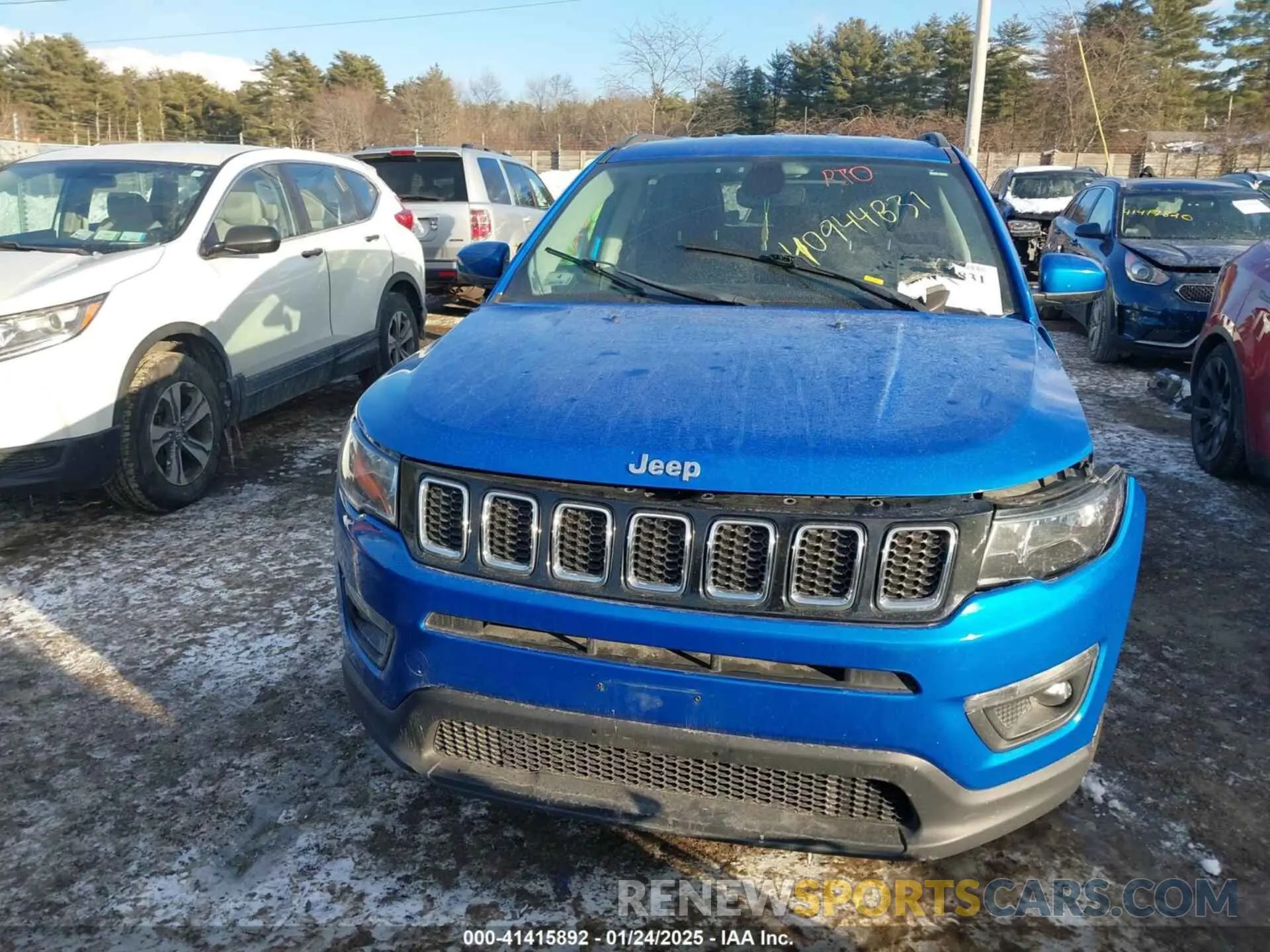 13 Photograph of a damaged car 3C4NJDBBXKT596958 JEEP COMPASS 2019
