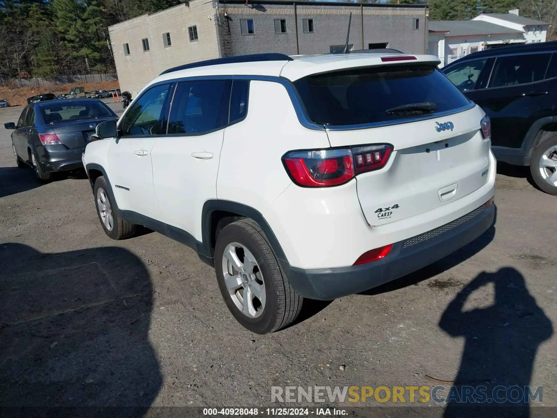 3 Photograph of a damaged car 3C4NJDBBXKT601902 JEEP COMPASS 2019