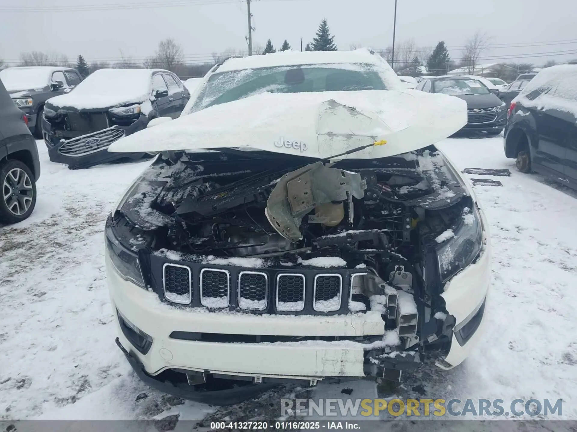 12 Photograph of a damaged car 3C4NJDBBXKT647665 JEEP COMPASS 2019
