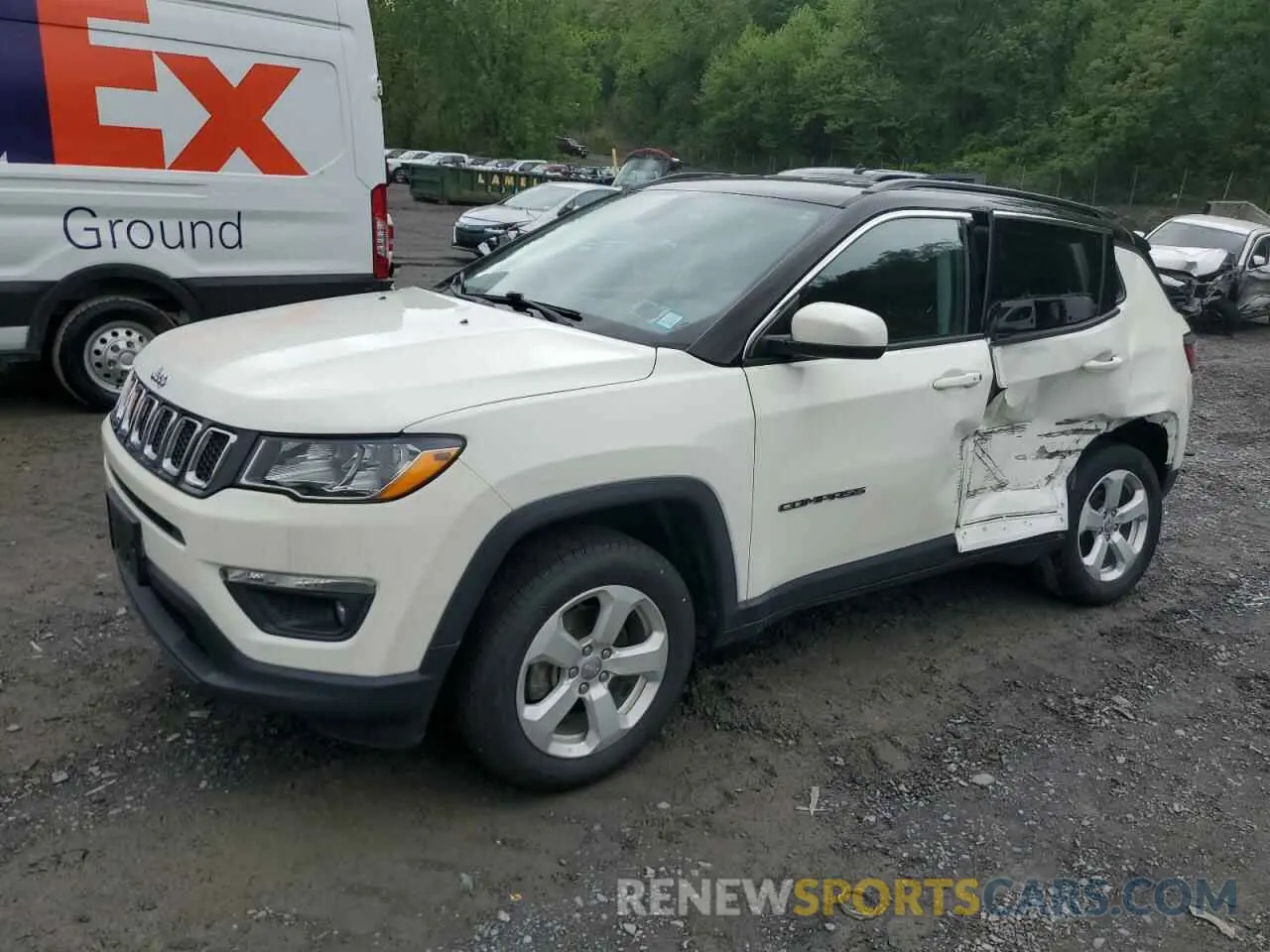 1 Photograph of a damaged car 3C4NJDBBXKT780927 JEEP COMPASS 2019