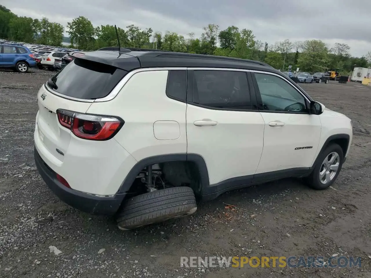 3 Photograph of a damaged car 3C4NJDBBXKT780927 JEEP COMPASS 2019