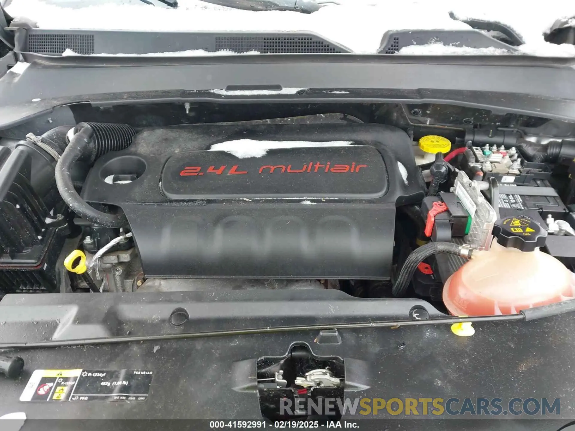 10 Photograph of a damaged car 3C4NJDBBXKT840382 JEEP COMPASS 2019