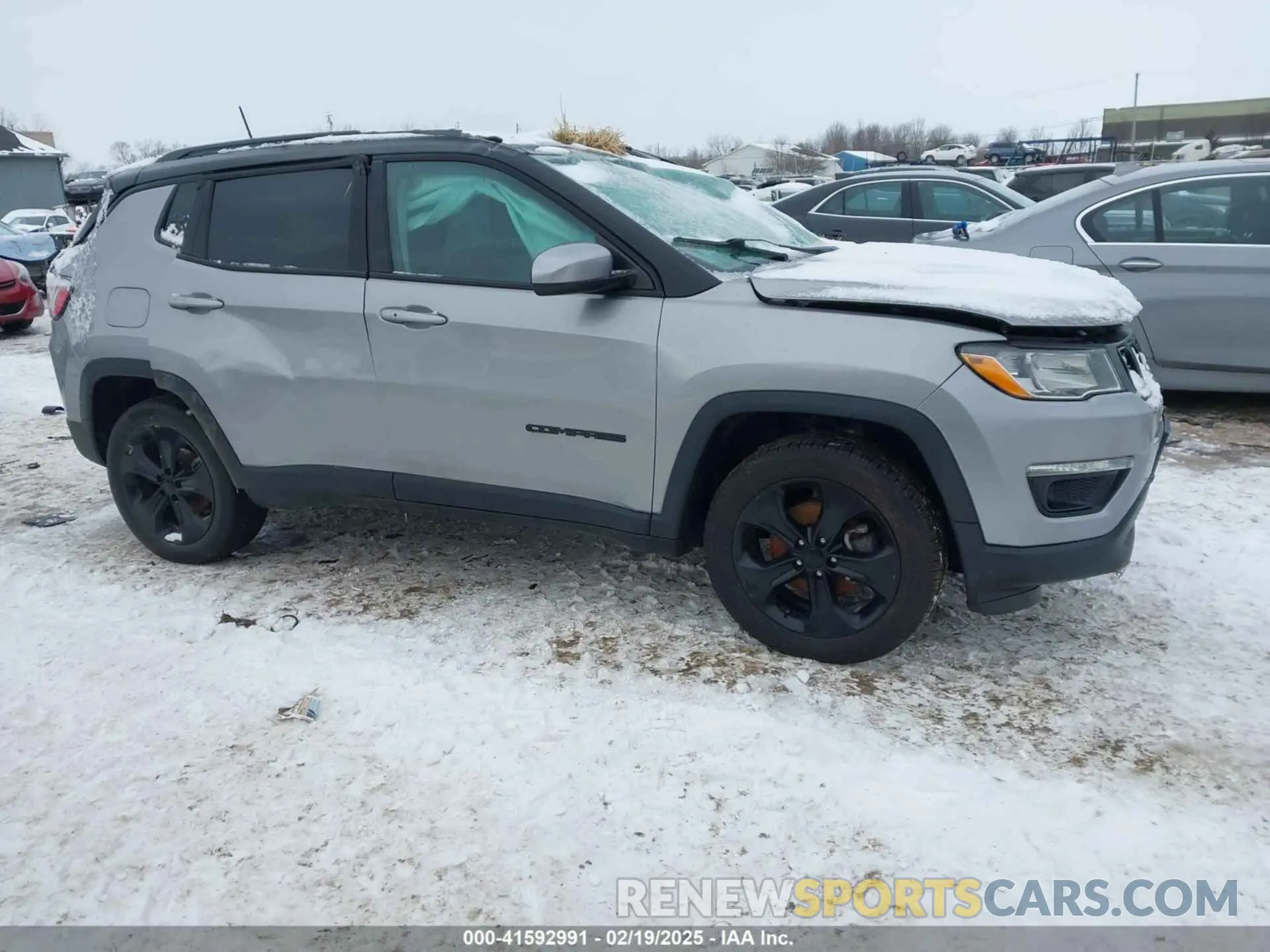 12 Photograph of a damaged car 3C4NJDBBXKT840382 JEEP COMPASS 2019