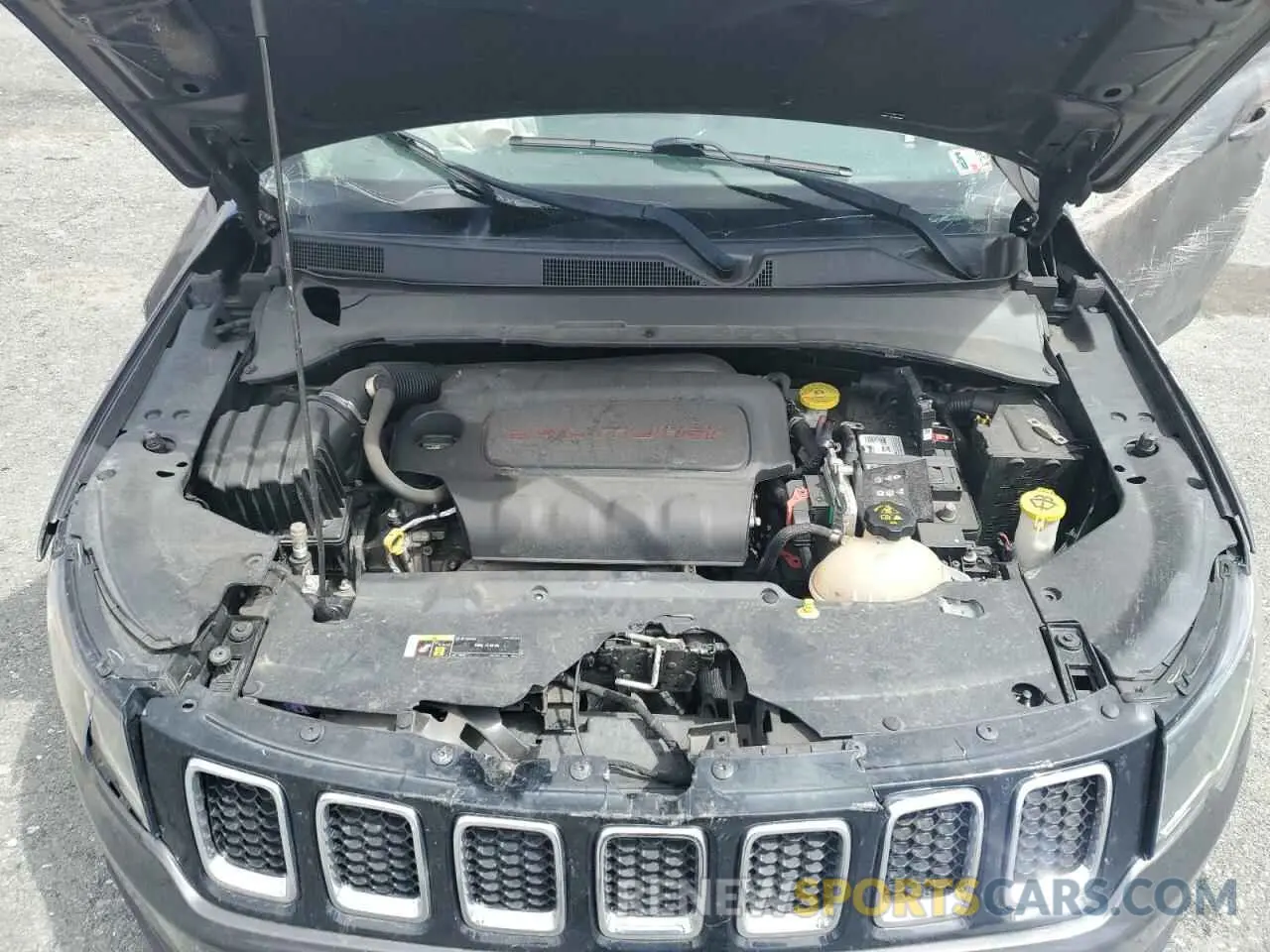 14 Photograph of a damaged car 3C4NJDCB0KT592657 JEEP COMPASS 2019
