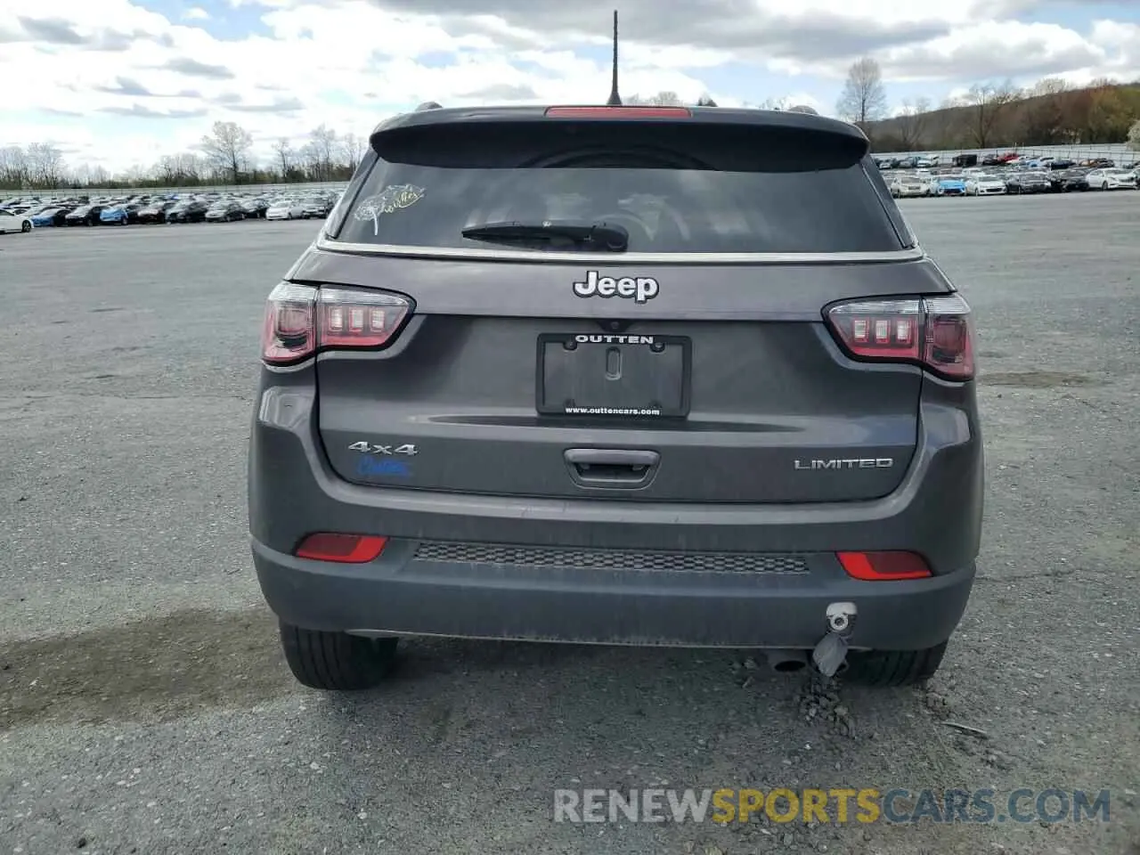 6 Photograph of a damaged car 3C4NJDCB0KT592657 JEEP COMPASS 2019