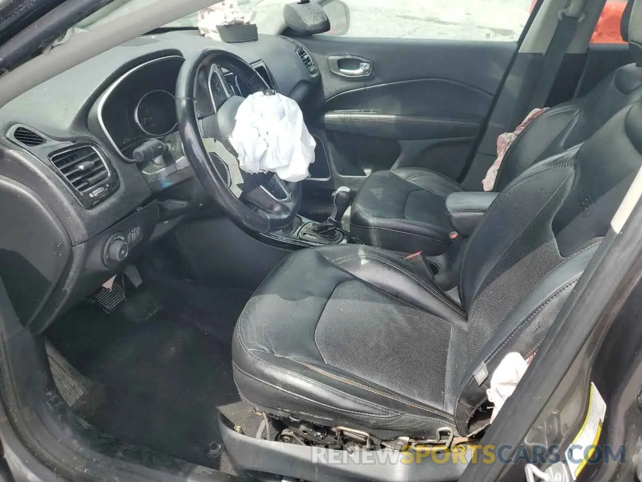 7 Photograph of a damaged car 3C4NJDCB0KT592657 JEEP COMPASS 2019