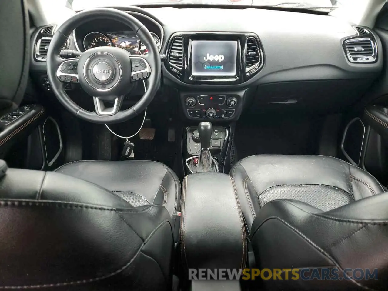 8 Photograph of a damaged car 3C4NJDCB0KT647592 JEEP COMPASS 2019