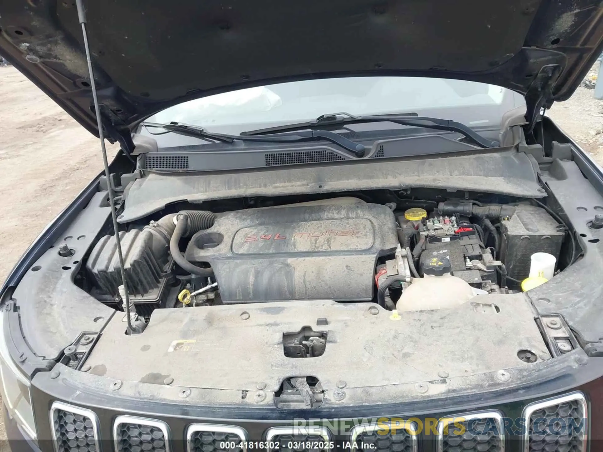 10 Photograph of a damaged car 3C4NJDCB0KT666322 JEEP COMPASS 2019