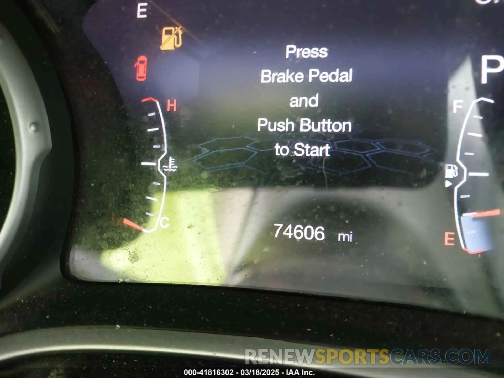 15 Photograph of a damaged car 3C4NJDCB0KT666322 JEEP COMPASS 2019